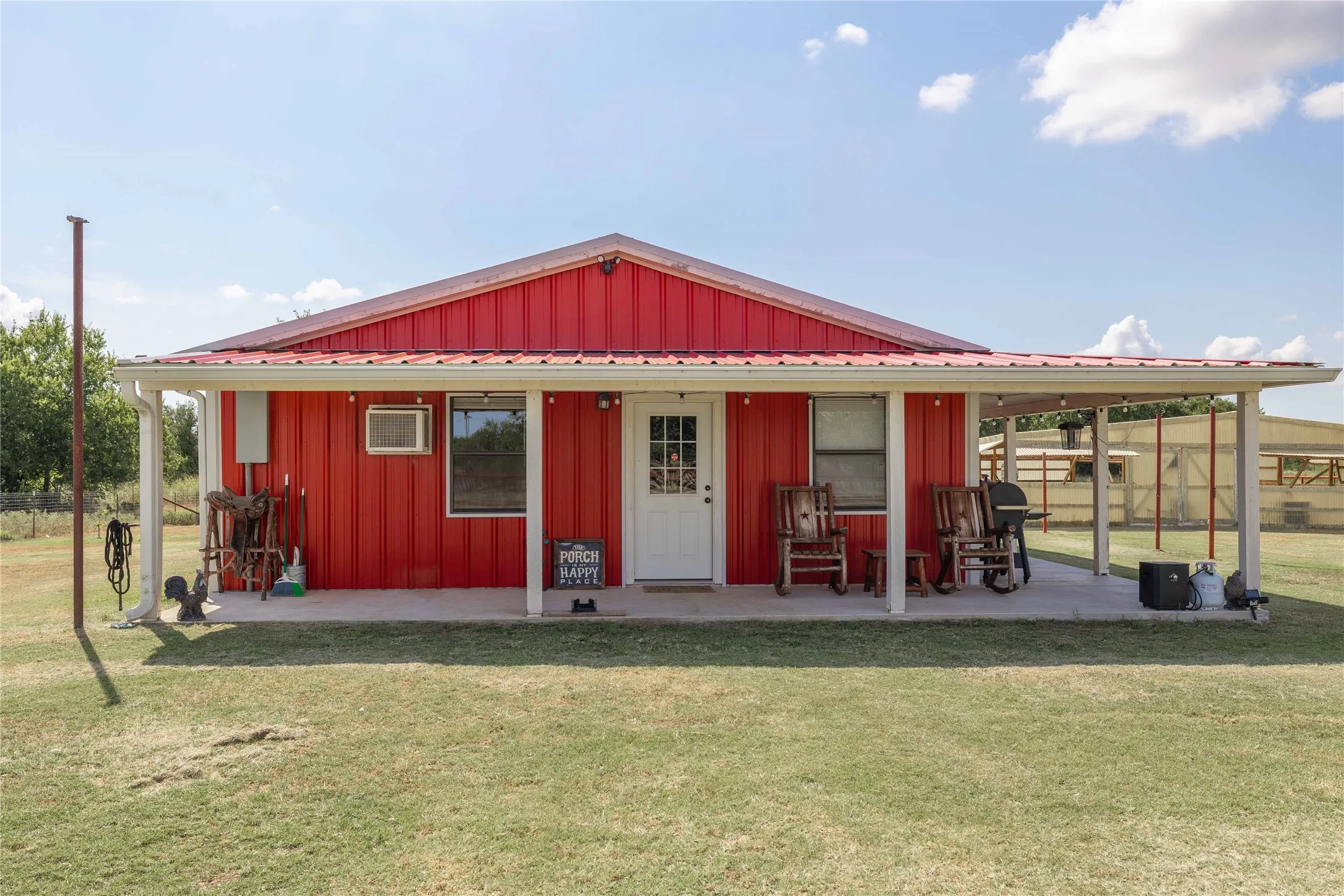Single Family Residence For Sale in Erath County , 12749 FM 847, Dublin, Texas 76446, 1 Bedroom, 1 Bathroom, 4 Garage spaces, 912 Sqft, built in 2021, Price $739,000, mls#21253371, Real Estate Agent in Dublin, Homes For Sale in Erath county, Homes For Sale in Dublin, Realtor in Dublin Texas, Real Estate Brokerage Independent Realty Texas, Luminita Cordes Realtor