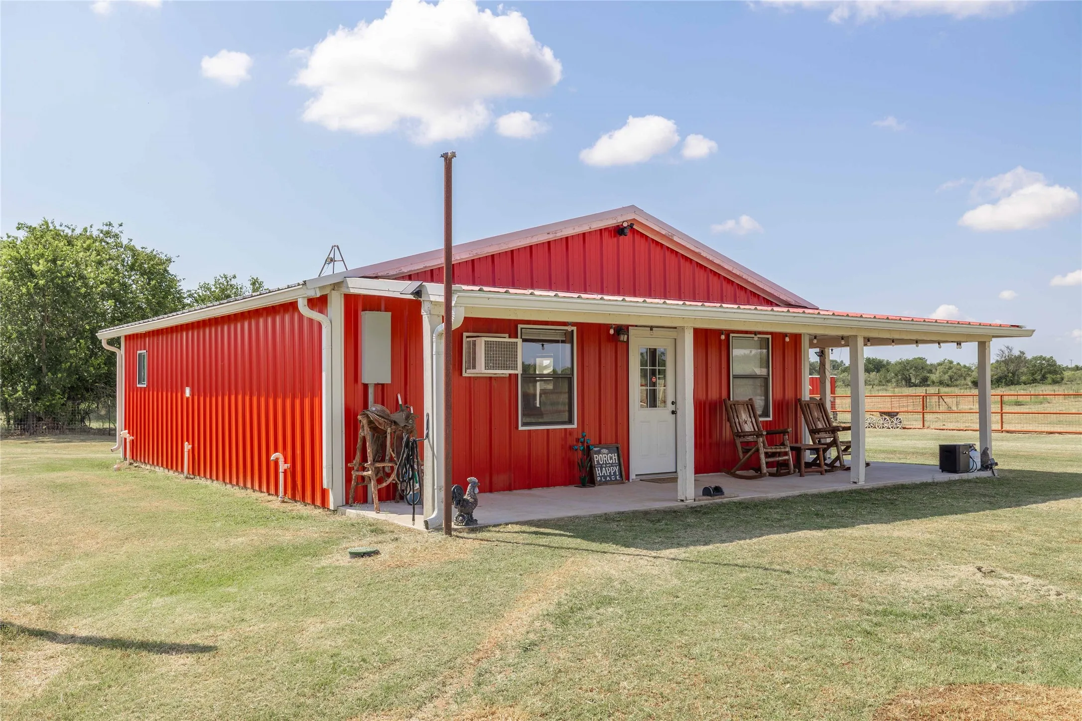 Single Family Residence For Sale in Erath County , 12749 FM 847, Dublin, Texas 76446, 1 Bedroom, 1 Bathroom, 4 Garage spaces, 912 Sqft, built in 2021, Price $739,000, mls#21253371, Real Estate Agent in Dublin, Homes For Sale in Erath county, Homes For Sale in Dublin, Realtor in Dublin Texas, Real Estate Brokerage Independent Realty Texas, Luminita Cordes Realtor
