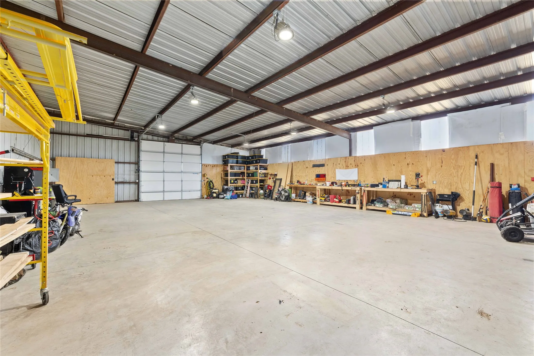 Single Family Residence For Sale in Erath County , 12749 FM 847, Dublin, Texas 76446, 1 Bedroom, 1 Bathroom, 4 Garage spaces, 912 Sqft, built in 2021, Price $739,000, mls#21253371, Real Estate Agent in Dublin, Homes For Sale in Erath county, Homes For Sale in Dublin, Realtor in Dublin Texas, Real Estate Brokerage Independent Realty Texas, Luminita Cordes Realtor