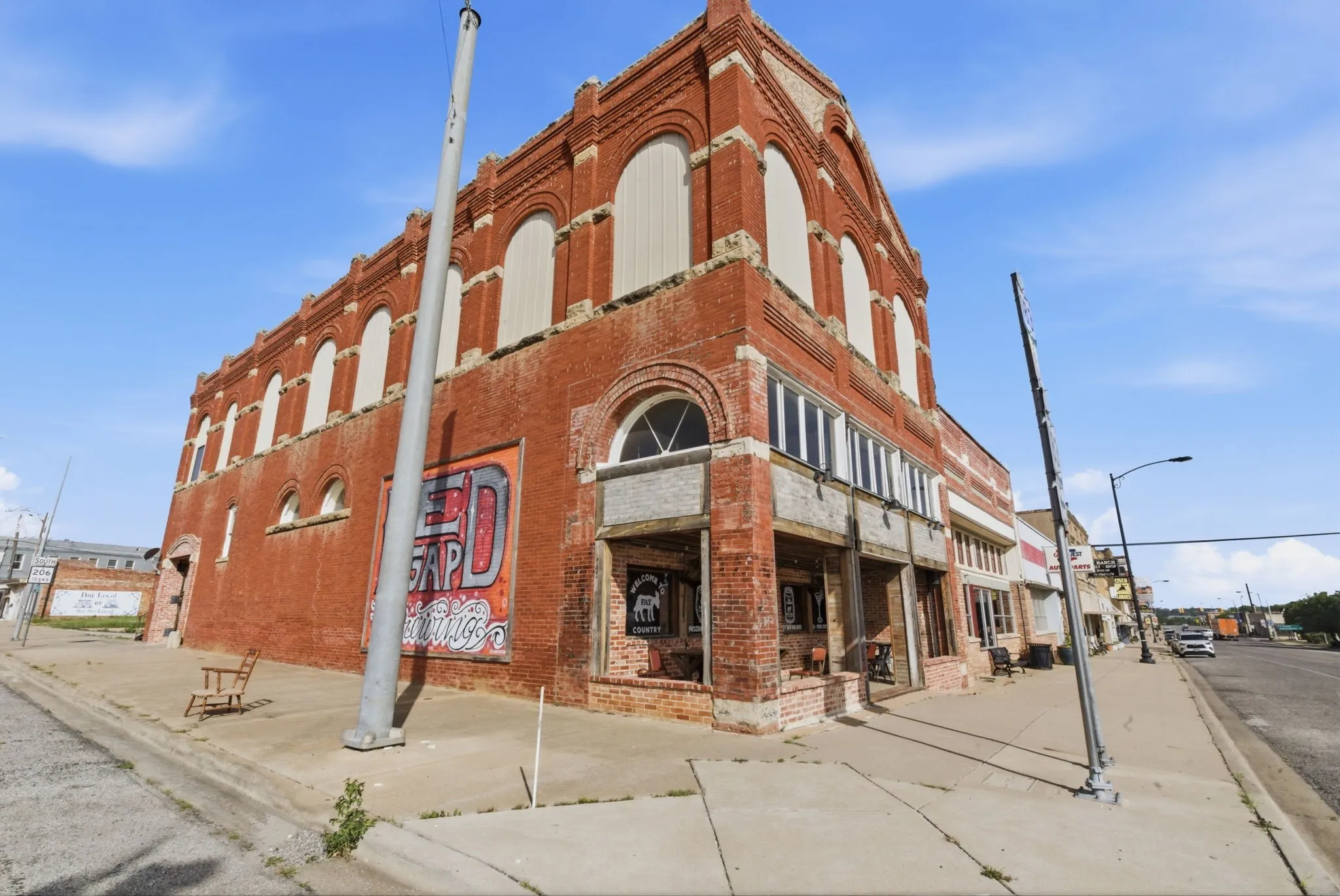 Great exposure on the corner!