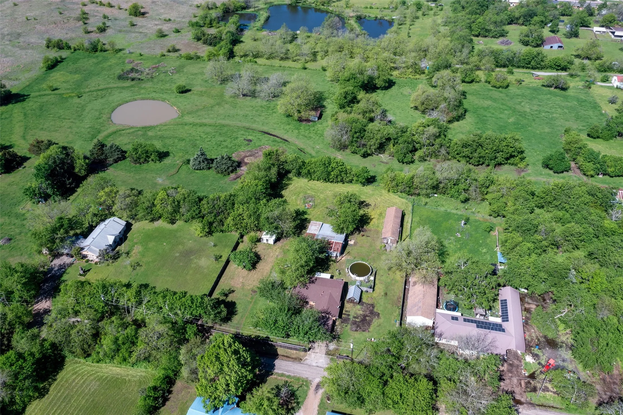 Single Family Residence For Sale in Hunt County , 832 Cherry Street, Wolfe City, Texas 75496, 3 Bedroom, 2 Bathroom, Garage spaces, 1,776 Sqft, built in 1980, Preowned, mls#21253342, Real Estate Agent in Wolfe City, Homes For Sale in Hunt county, Homes For Sale in Wolfe City, Realtor in Wolfe City Texas, Real Estate Brokerage Independent Realty Texas, Luminita Cordes Realtor