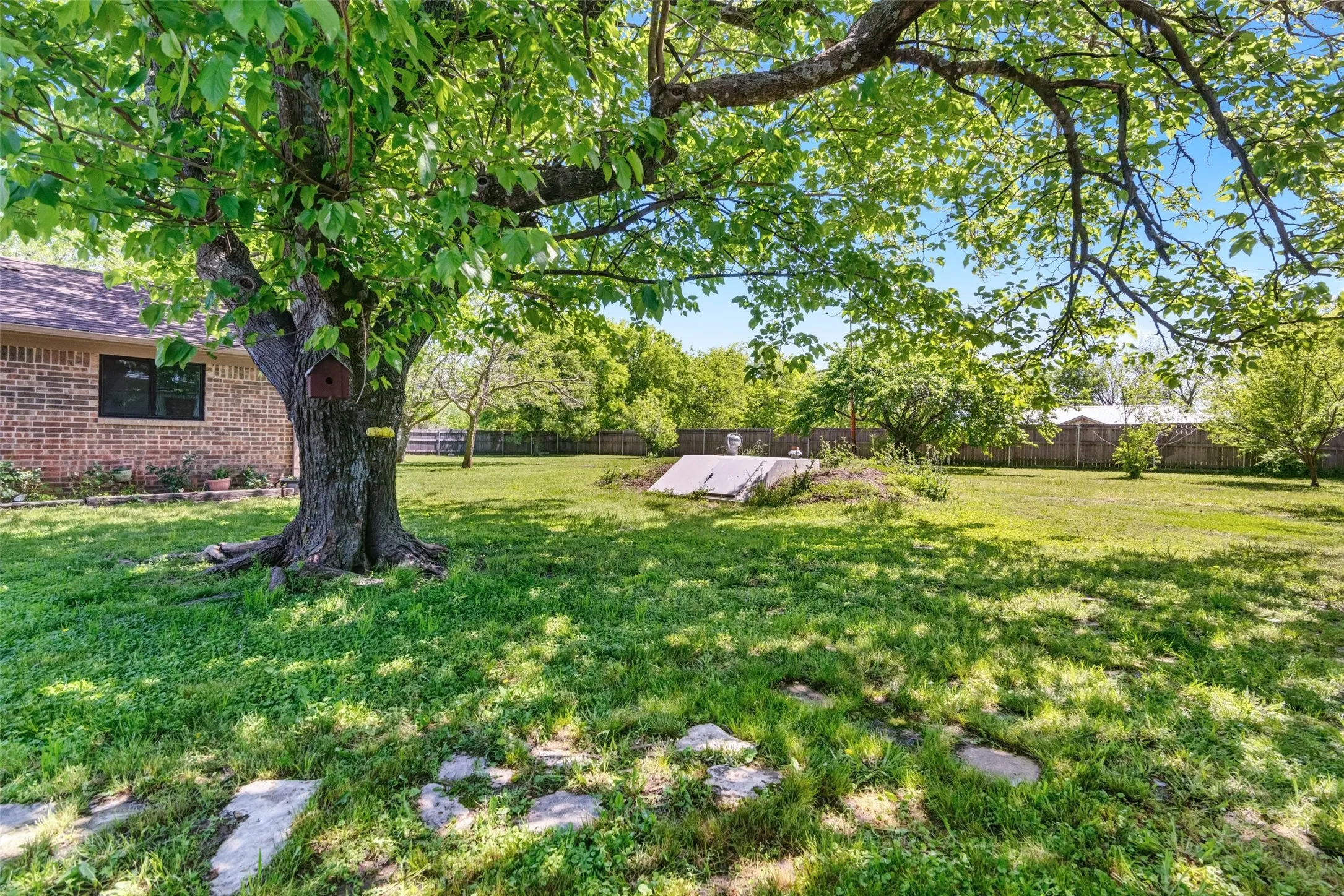 Single Family Residence For Sale in Hunt County , 832 Cherry Street, Wolfe City, Texas 75496, 3 Bedroom, 2 Bathroom, Garage spaces, 1,776 Sqft, built in 1980, Preowned, mls#21253342, Real Estate Agent in Wolfe City, Homes For Sale in Hunt county, Homes For Sale in Wolfe City, Realtor in Wolfe City Texas, Real Estate Brokerage Independent Realty Texas, Luminita Cordes Realtor