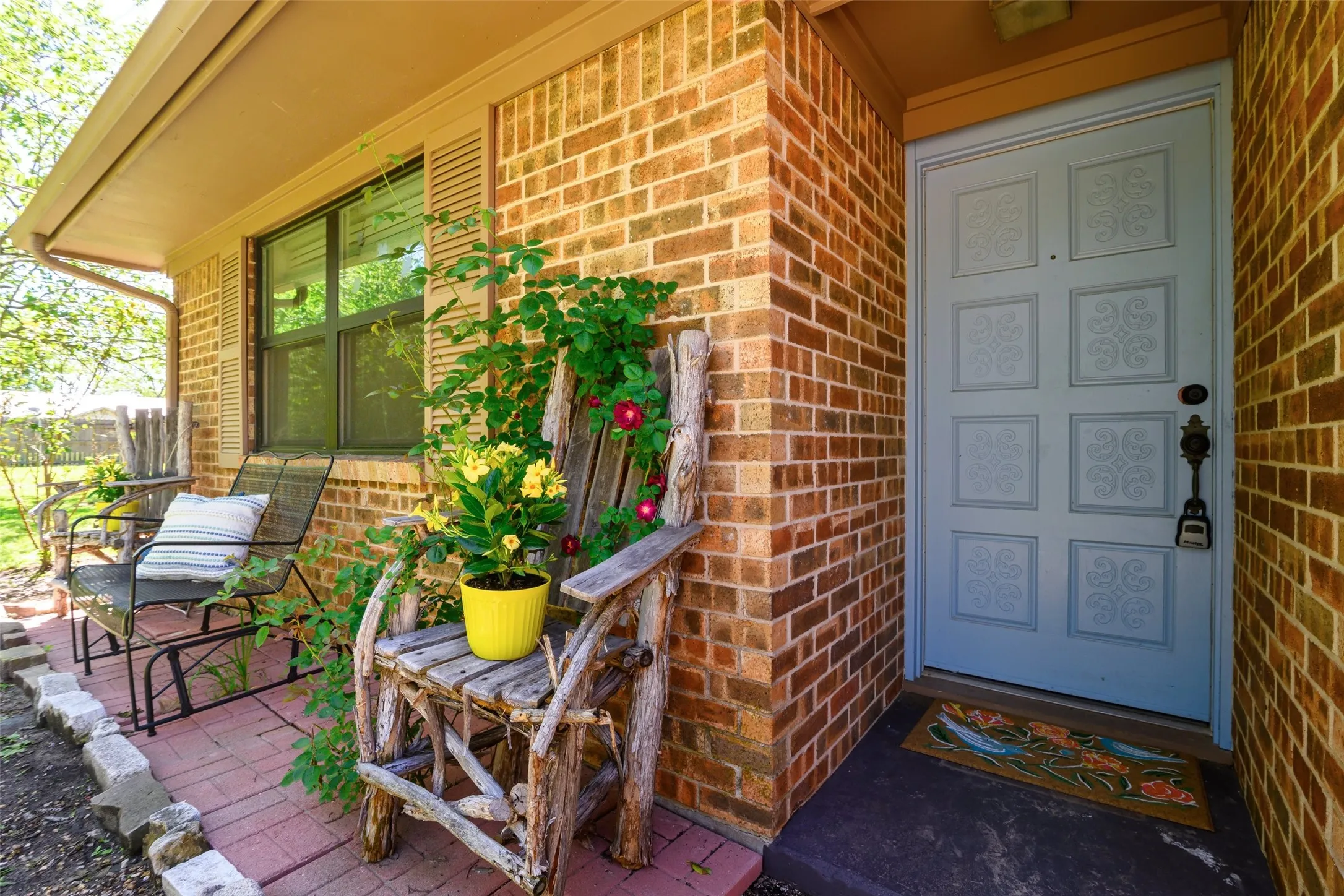 Single Family Residence For Sale in Hunt County , 832 Cherry Street, Wolfe City, Texas 75496, 3 Bedroom, 2 Bathroom, Garage spaces, 1,776 Sqft, built in 1980, Preowned, mls#21253342, Real Estate Agent in Wolfe City, Homes For Sale in Hunt county, Homes For Sale in Wolfe City, Realtor in Wolfe City Texas, Real Estate Brokerage Independent Realty Texas, Luminita Cordes Realtor