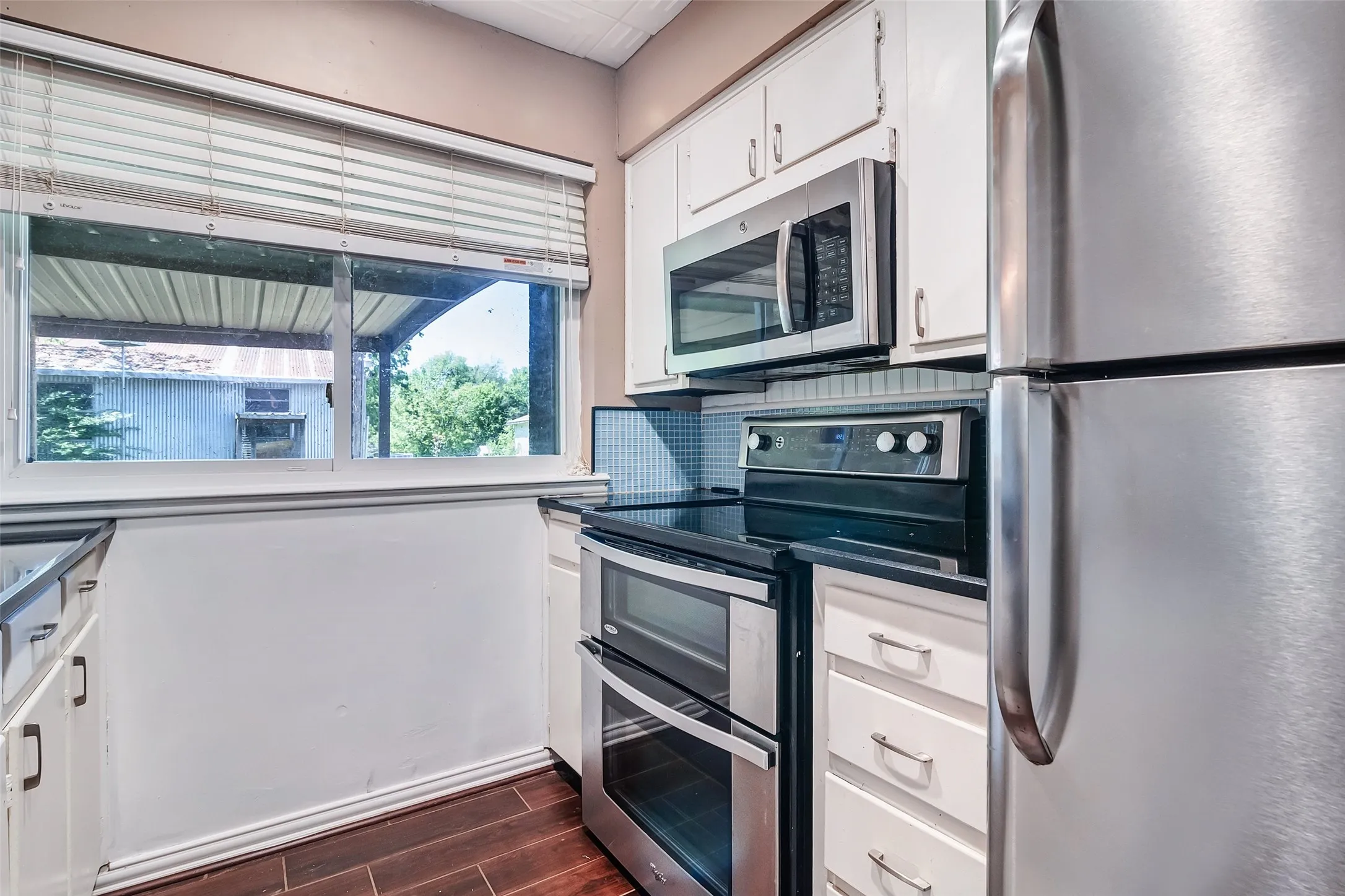 Single Family Residence For Sale in Hunt County , 832 Cherry Street, Wolfe City, Texas 75496, 3 Bedroom, 2 Bathroom, Garage spaces, 1,776 Sqft, built in 1980, Preowned, mls#21253342, Real Estate Agent in Wolfe City, Homes For Sale in Hunt county, Homes For Sale in Wolfe City, Realtor in Wolfe City Texas, Real Estate Brokerage Independent Realty Texas, Luminita Cordes Realtor