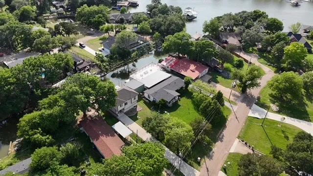 Unimproved Land For Sale in Hood County , 3810 Roaring Springs Court, Granbury, Texas 76048, 0, 0, Garage spaces, 0 Sqft, built in 0, Price $225,000, mls#21250608, Real Estate Agent in Granbury, Homes For Sale in Hood county, Homes For Sale in Granbury, Realtor in Granbury Texas, Real Estate Brokerage Independent Realty Texas, Luminita Cordes Realtor
