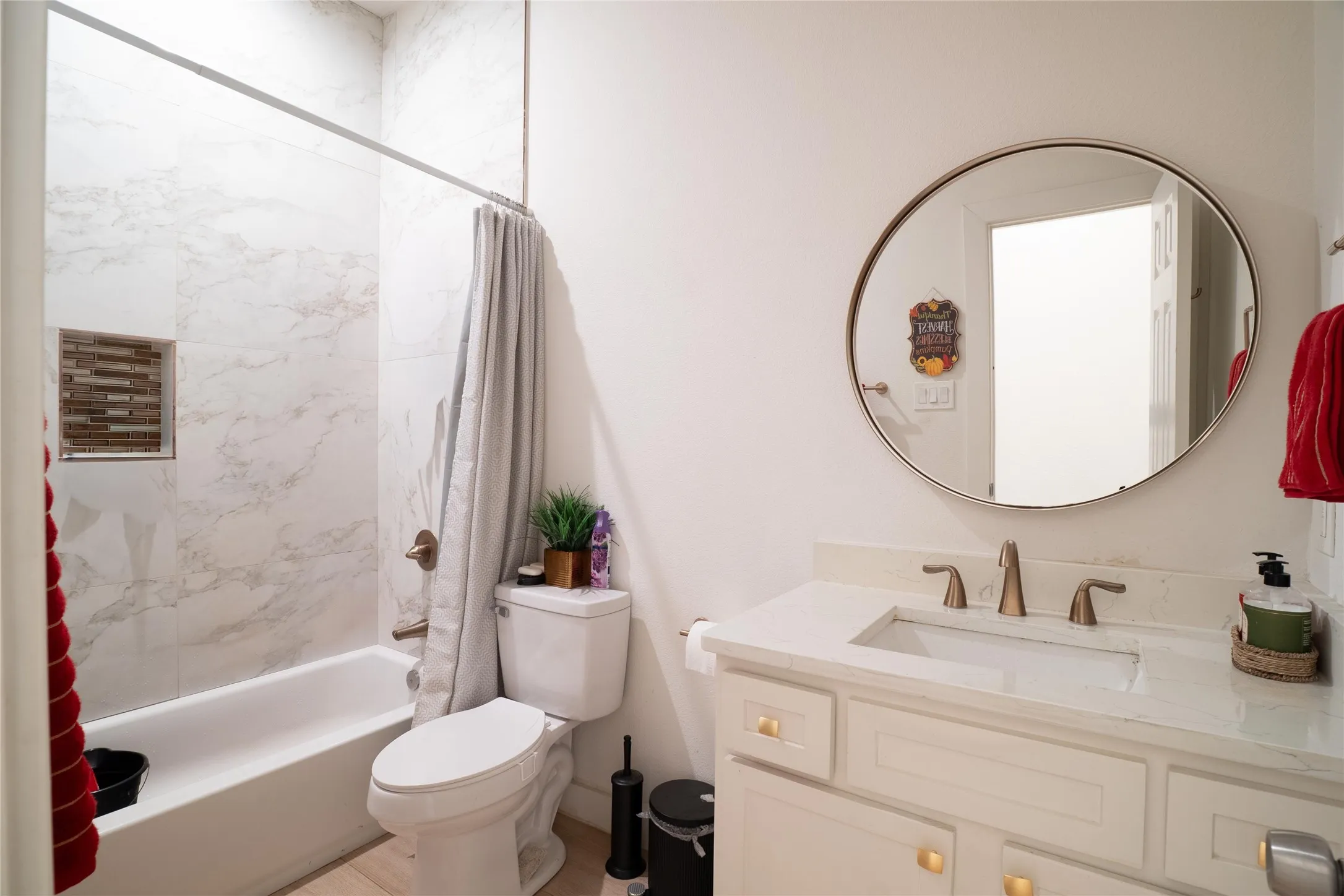 Single Family Residence For Sale in Dallas County , 2113 Cranford Drive, Garland, Texas 75041, 3 Bedroom, 2 Bathroom, 2 Garage spaces, 1,645 Sqft, built in 2022, Preowned, Price $380,775, mls#21244089, Real Estate Agent in Garland, Homes For Sale in Dallas county, Homes For Sale in Garland, Realtor in Garland Texas, Real Estate Brokerage Independent Realty Texas, Luminita Cordes Realtor