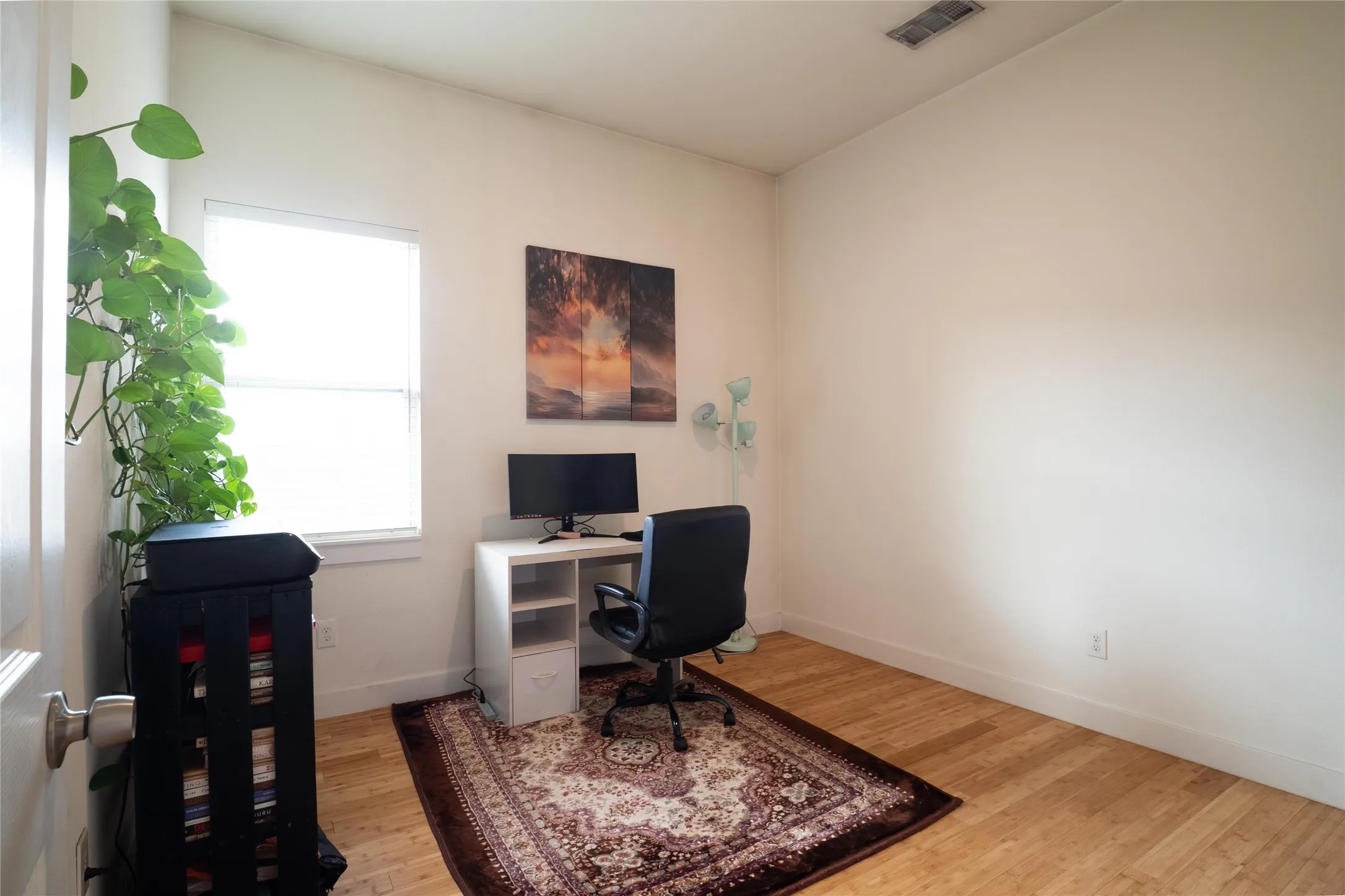 Single Family Residence For Sale in Dallas County , 2113 Cranford Drive, Garland, Texas 75041, 3 Bedroom, 2 Bathroom, 2 Garage spaces, 1,645 Sqft, built in 2022, Preowned, Price $380,775, mls#21244089, Real Estate Agent in Garland, Homes For Sale in Dallas county, Homes For Sale in Garland, Realtor in Garland Texas, Real Estate Brokerage Independent Realty Texas, Luminita Cordes Realtor