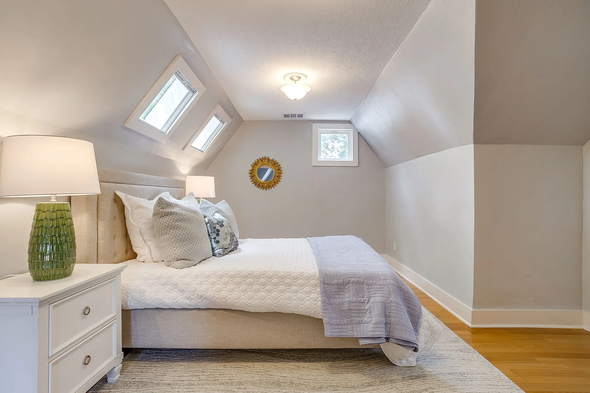Single Family Residence For Sale in Tarrant County , 4004 El Campo Avenue, Fort Worth, Texas 76107, 3 Bedroom, 2 Bathroom, 1 Garage spaces, 1,947 Sqft, built in 1937, Preowned, mls#21251874, Real Estate Agent in Fort Worth, Homes For Sale in Tarrant county, Homes For Sale in Fort Worth, Realtor in Fort Worth Texas, Real Estate Brokerage Independent Realty Texas, Luminita Cordes Realtor