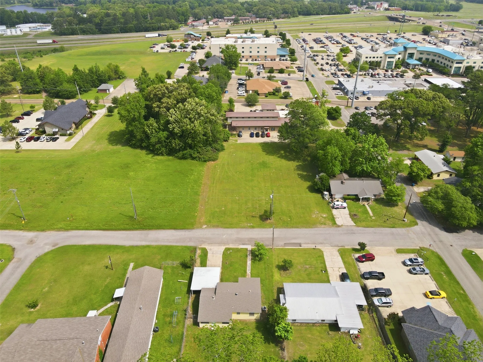 Unimproved Land For Sale in Titus County , 304-306 W 18th, Mt Pleasant, Texas 75455, 0, 0, Garage spaces, 0 Sqft, built in 0, mls#21253495, Real Estate Agent in Mt Pleasant, Homes For Sale in Titus county, Homes For Sale in Mt Pleasant, Realtor in Mt Pleasant Texas, Real Estate Brokerage Independent Realty Texas, Luminita Cordes Realtor