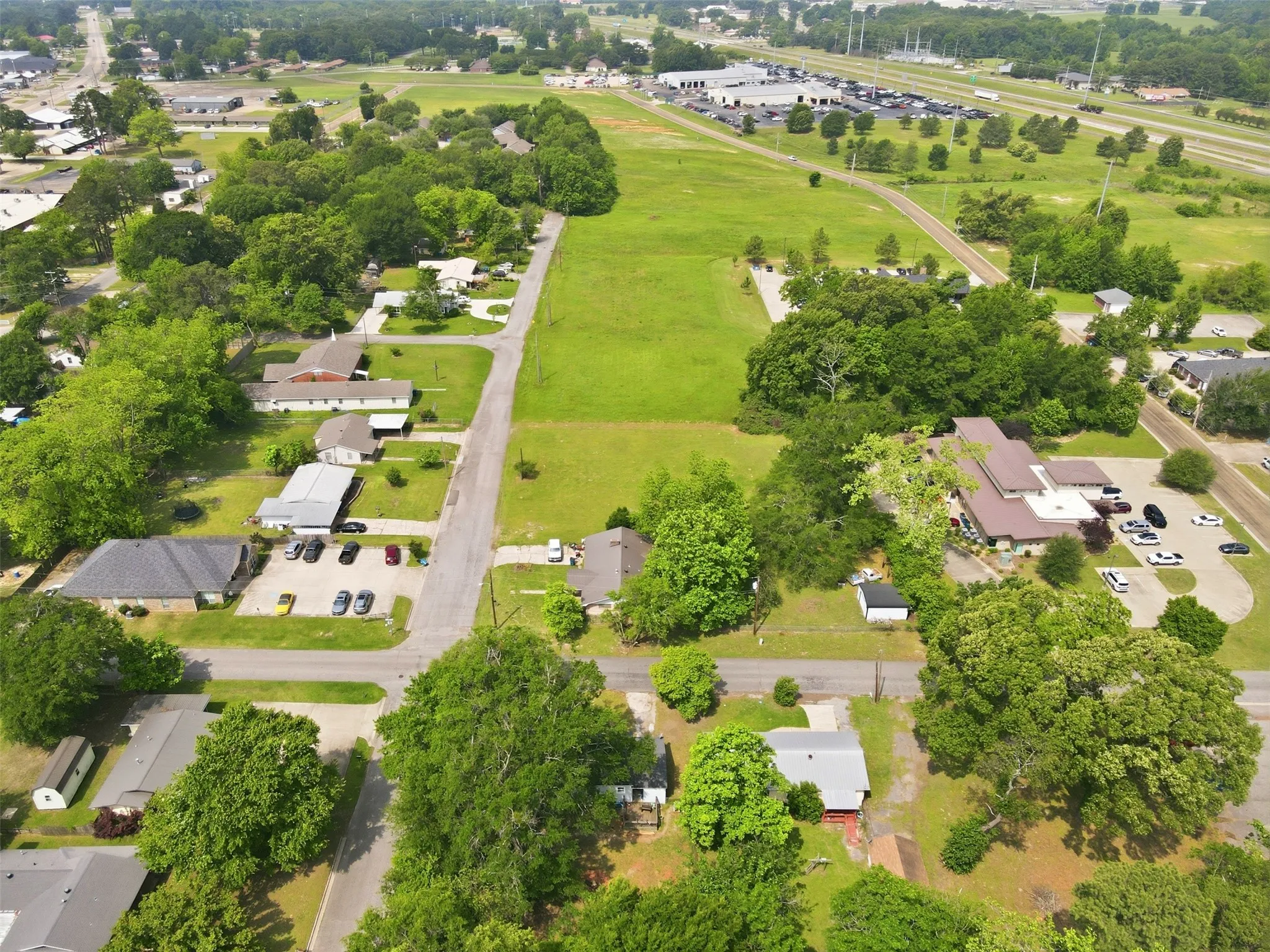 Unimproved Land For Sale in Titus County , 304-306 W 18th, Mt Pleasant, Texas 75455, 0, 0, Garage spaces, 0 Sqft, built in 0, mls#21253495, Real Estate Agent in Mt Pleasant, Homes For Sale in Titus county, Homes For Sale in Mt Pleasant, Realtor in Mt Pleasant Texas, Real Estate Brokerage Independent Realty Texas, Luminita Cordes Realtor