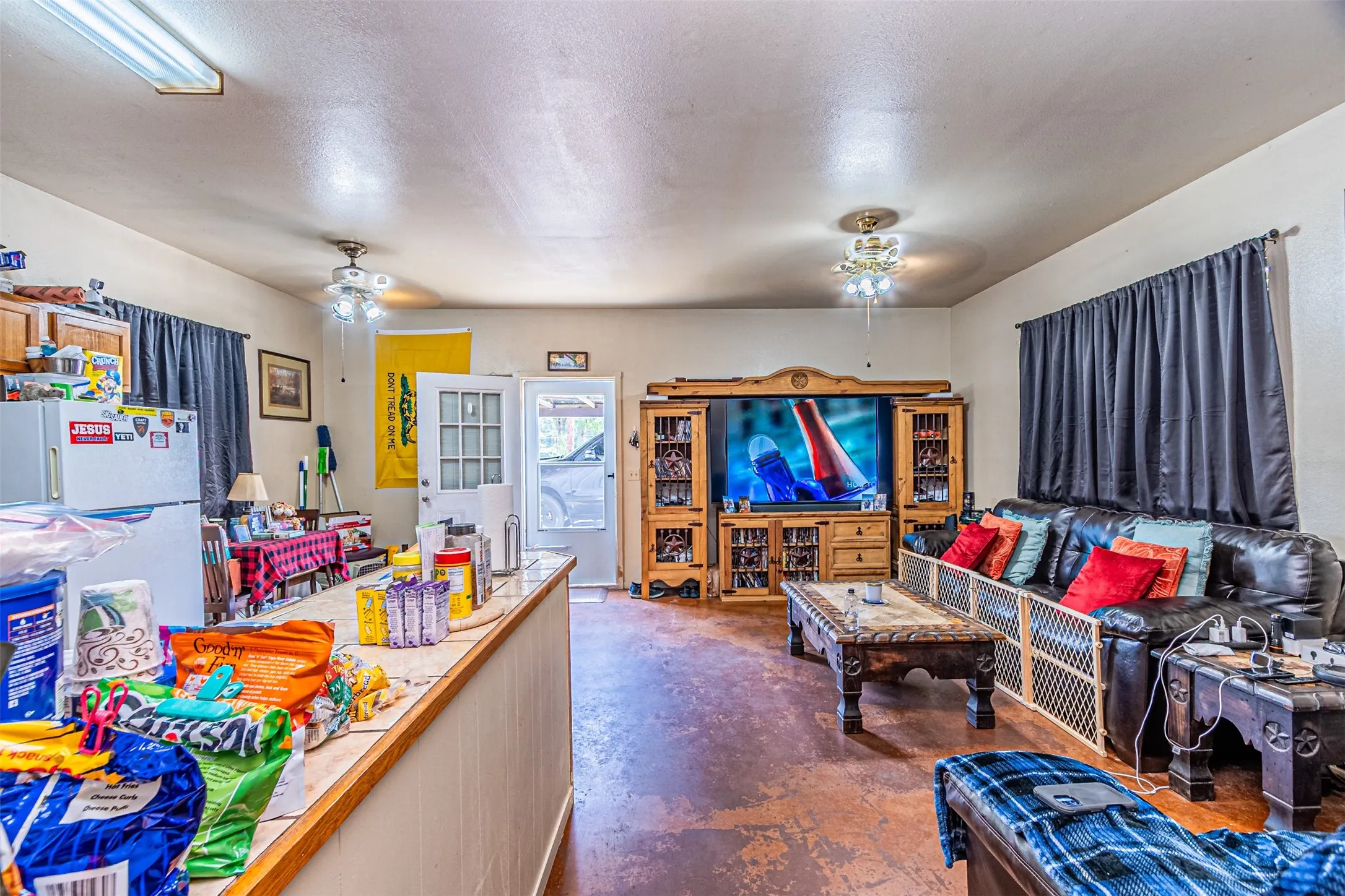 Duplex For Sale in Van Zandt County , 138 Vz County Road 4714, Ben Wheeler, Texas 75754, 0, 0, Garage spaces, 0 Sqft, built in 2006, Preowned, Price $429,900, mls#21253234, Real Estate Agent in Ben Wheeler, Homes For Sale in Van Zandt county, Homes For Sale in Ben Wheeler, Realtor in Ben Wheeler Texas, Real Estate Brokerage Independent Realty Texas, Luminita Cordes Realtor