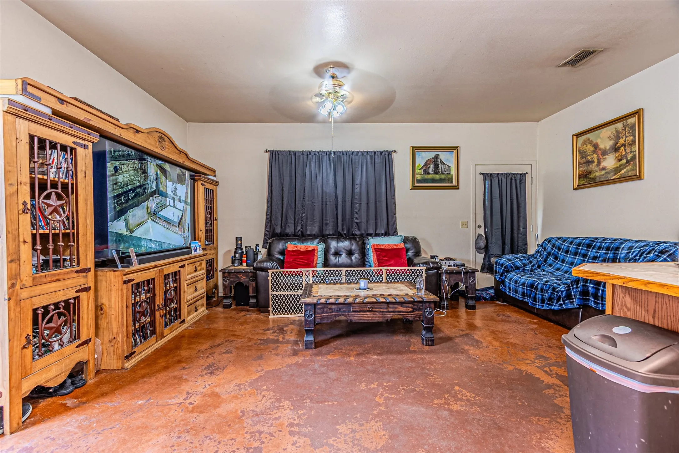 Duplex For Sale in Van Zandt County , 138 Vz County Road 4714, Ben Wheeler, Texas 75754, 0, 0, Garage spaces, 0 Sqft, built in 2006, Preowned, Price $429,900, mls#21253234, Real Estate Agent in Ben Wheeler, Homes For Sale in Van Zandt county, Homes For Sale in Ben Wheeler, Realtor in Ben Wheeler Texas, Real Estate Brokerage Independent Realty Texas, Luminita Cordes Realtor