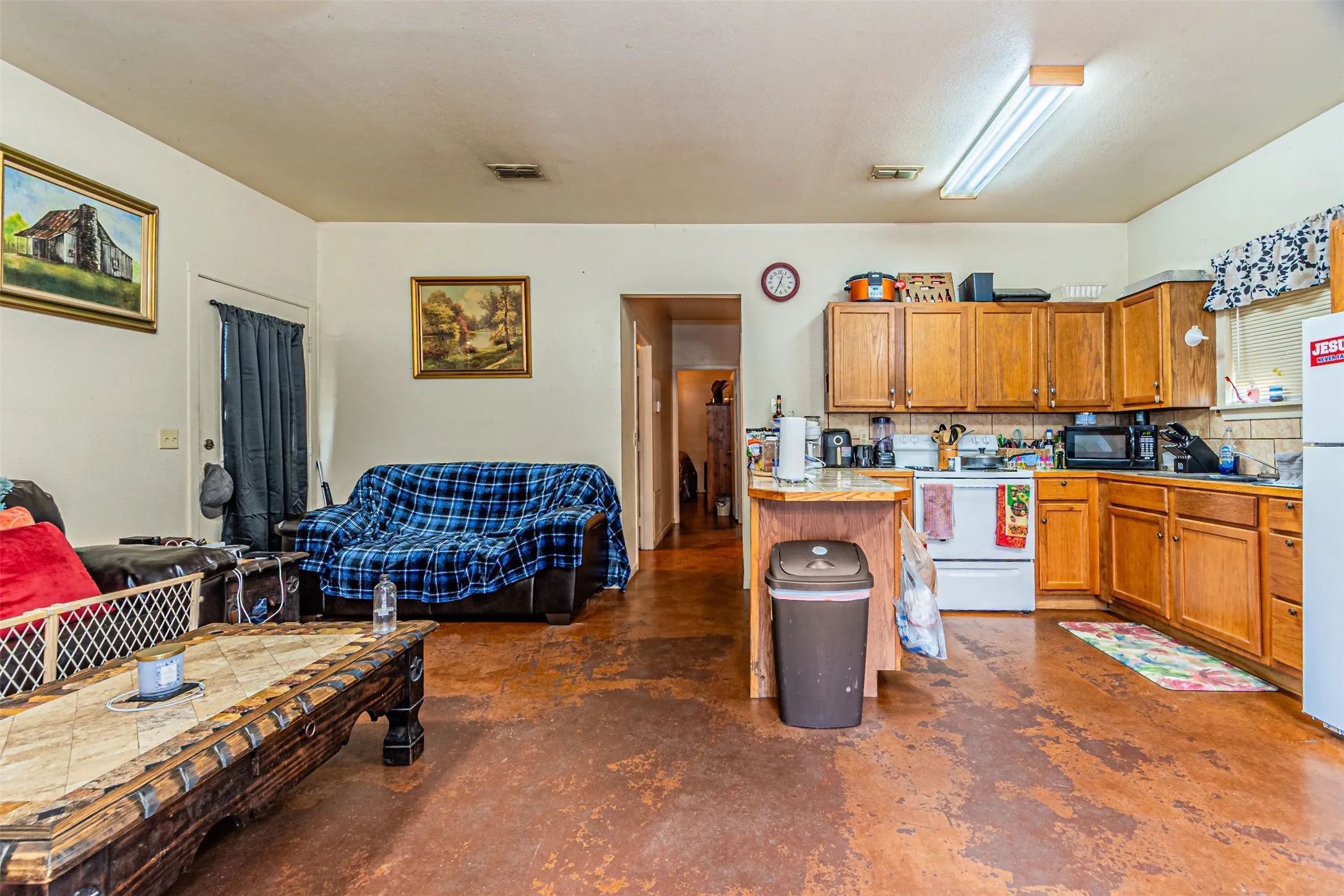 Duplex For Sale in Van Zandt County , 138 Vz County Road 4714, Ben Wheeler, Texas 75754, 0, 0, Garage spaces, 0 Sqft, built in 2006, Preowned, Price $429,900, mls#21253234, Real Estate Agent in Ben Wheeler, Homes For Sale in Van Zandt county, Homes For Sale in Ben Wheeler, Realtor in Ben Wheeler Texas, Real Estate Brokerage Independent Realty Texas, Luminita Cordes Realtor