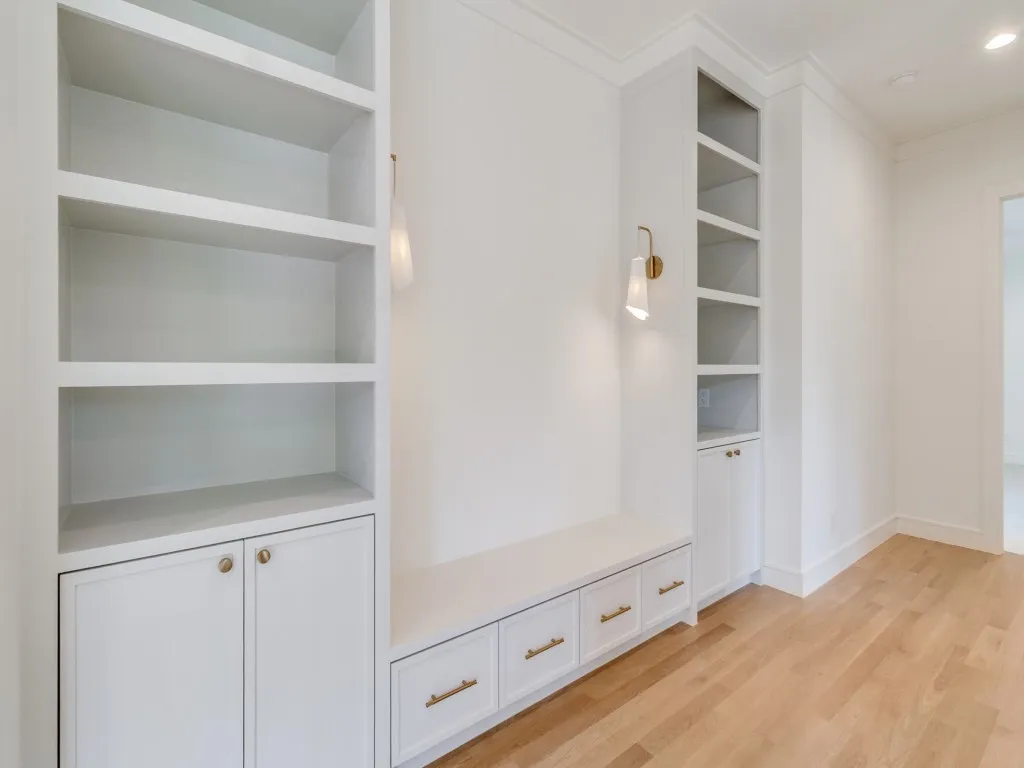 Single Family Residence For Sale in Dallas County , 1622 Old Gate Lane, Dallas, Texas 75218, 5 Bedroom, 5 Bathroom, 2 Garage spaces, 4,583 Sqft, built in 2026, New Construction - Complete, mls#21253022, Real Estate Agent in Dallas, Homes For Sale in Dallas county, Homes For Sale in Dallas, Realtor in Dallas Texas, Real Estate Brokerage Independent Realty Texas, Luminita Cordes Realtor