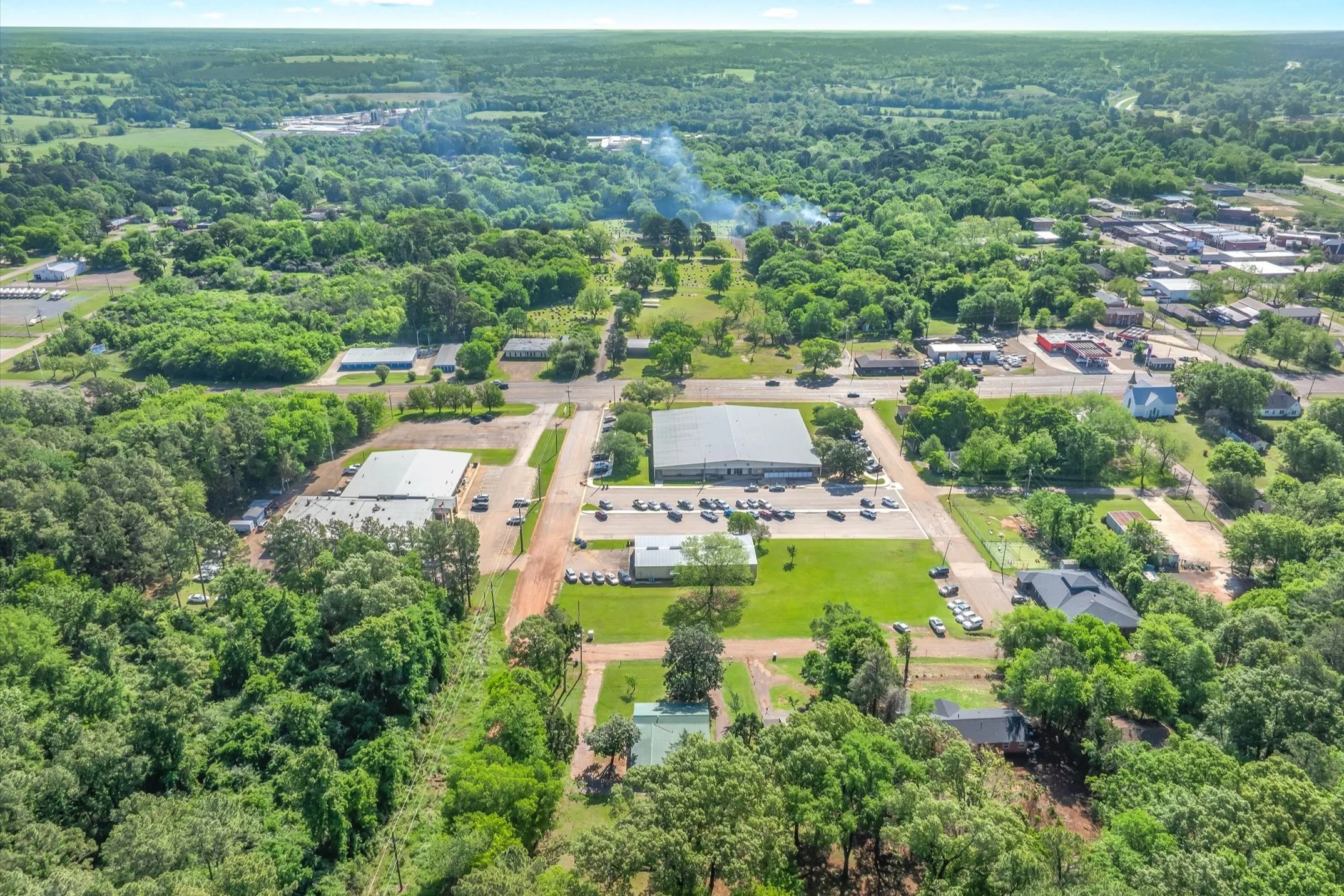 Single Family Residence For Sale in Morris County , 505 N Willis Street, Daingerfield, Texas 75638, 3 Bedrooms, 2 Bathrooms, Garage spaces, 1,308 Sqft, built in 1946, Preowned, Price $175,000, mls#21245785, Real Estate Agent in Daingerfield, Homes For Sale in Morris county, Homes For Sale in Daingerfield, Realtor in Daingerfield Texas, Real Estate Brokerage Independent Realty Texas, Luminita Cordes Realtor