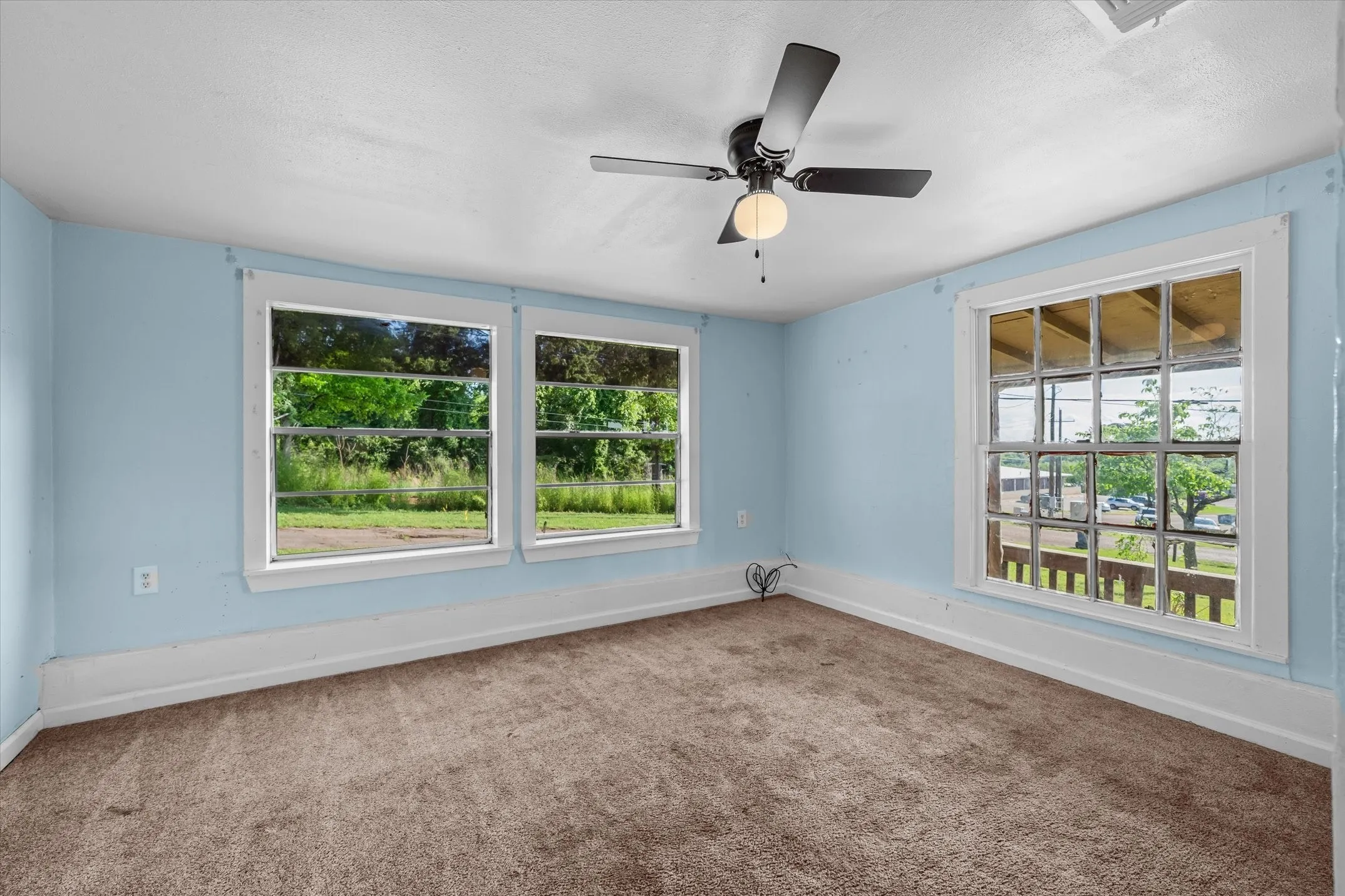 Single Family Residence For Sale in Morris County , 505 N Willis Street, Daingerfield, Texas 75638, 3 Bedrooms, 2 Bathrooms, Garage spaces, 1,308 Sqft, built in 1946, Preowned, Price $175,000, mls#21245785, Real Estate Agent in Daingerfield, Homes For Sale in Morris county, Homes For Sale in Daingerfield, Realtor in Daingerfield Texas, Real Estate Brokerage Independent Realty Texas, Luminita Cordes Realtor