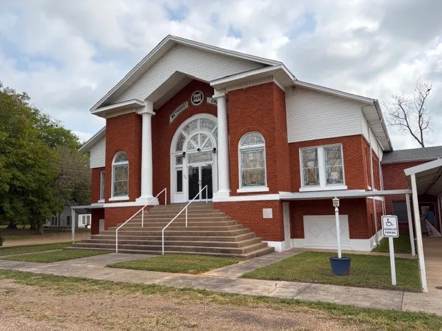 Office For Sale in Morris County , 204 Senter Avenue, Omaha, Texas 75571, 0, 0, Garage spaces, 0 Sqft, built in 1923, Preowned, Price $329,000, mls#21253587, Real Estate Agent in Omaha, Homes For Sale in Morris county, Homes For Sale in Omaha, Realtor in Omaha Texas, Real Estate Brokerage Independent Realty Texas, Luminita Cordes Realtor