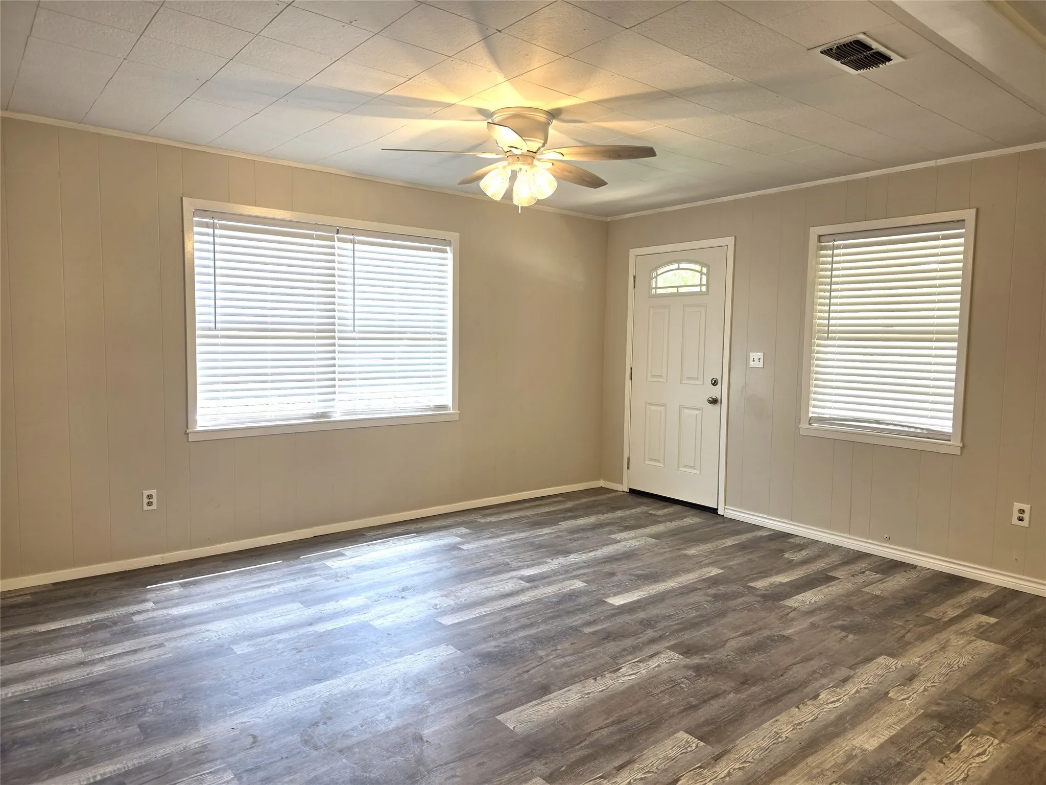 Single Family Residence For Sale in Brown County , 8082 County Road 604, Lake Brownwood, Texas 76801, 3 Bedroom, 2 Bathroom, Garage spaces, 1,152 Sqft, built in 0, mls#21252548, Real Estate Agent in Lake Brownwood, Homes For Sale in Brown county, Homes For Sale in Lake Brownwood, Realtor in Lake Brownwood Texas, Real Estate Brokerage Independent Realty Texas, Luminita Cordes Realtor