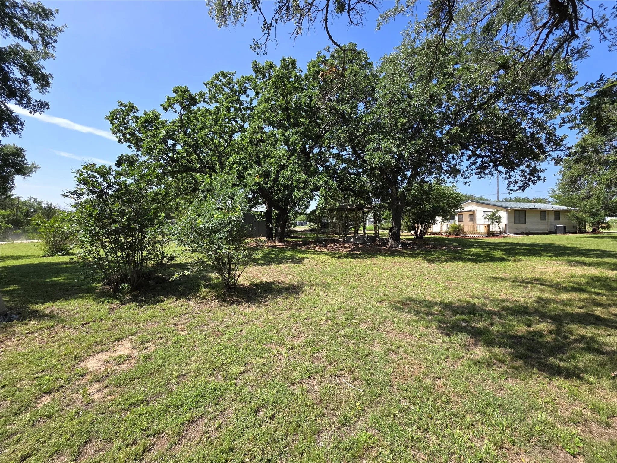 Single Family Residence For Sale in Brown County , 8082 County Road 604, Lake Brownwood, Texas 76801, 3 Bedroom, 2 Bathroom, Garage spaces, 1,152 Sqft, built in 0, mls#21252548, Real Estate Agent in Lake Brownwood, Homes For Sale in Brown county, Homes For Sale in Lake Brownwood, Realtor in Lake Brownwood Texas, Real Estate Brokerage Independent Realty Texas, Luminita Cordes Realtor
