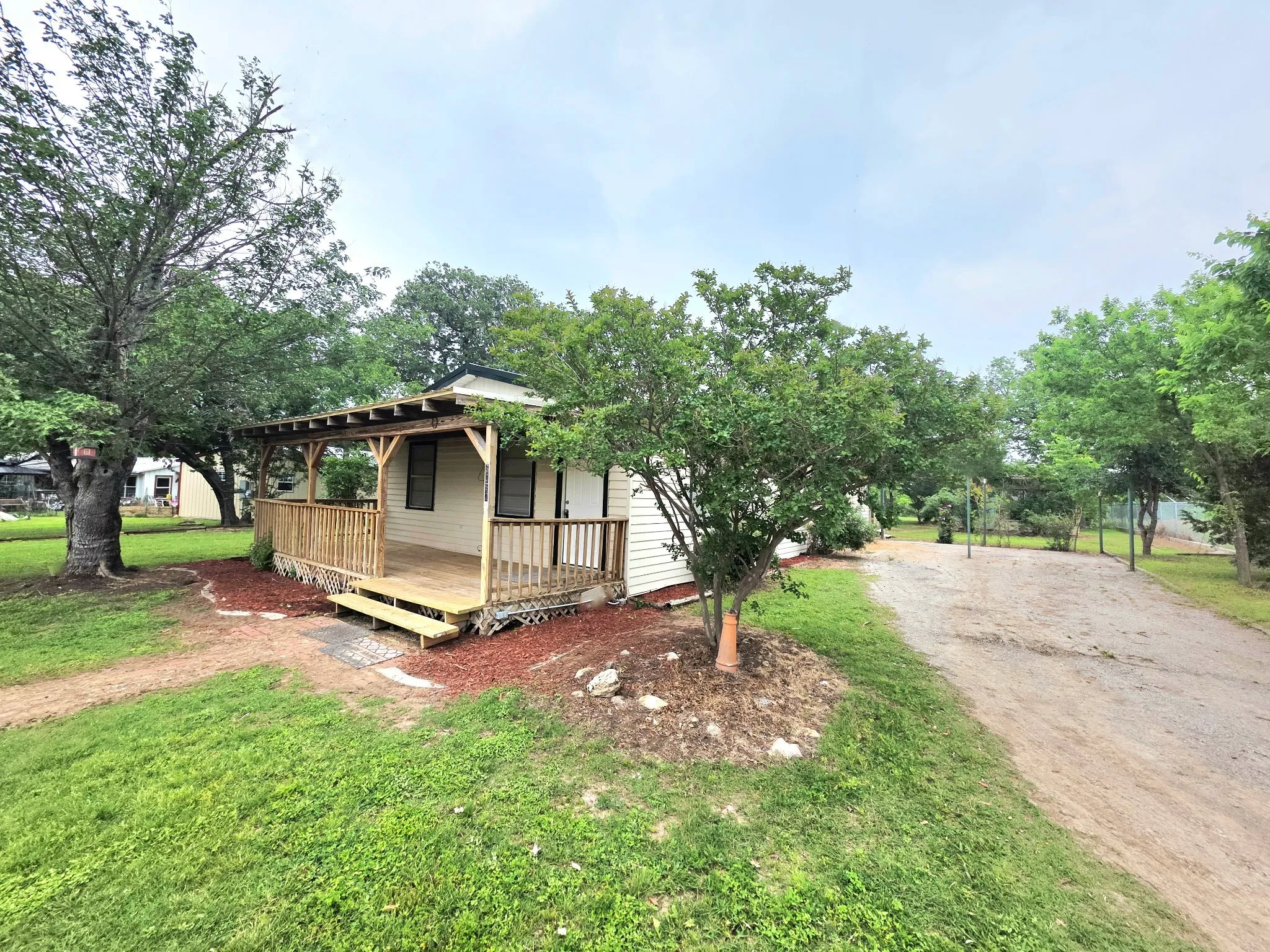 Single Family Residence For Sale in Brown County , 8082 County Road 604, Lake Brownwood, Texas 76801, 3 Bedroom, 2 Bathroom, Garage spaces, 1,152 Sqft, built in 0, mls#21252548, Real Estate Agent in Lake Brownwood, Homes For Sale in Brown county, Homes For Sale in Lake Brownwood, Realtor in Lake Brownwood Texas, Real Estate Brokerage Independent Realty Texas, Luminita Cordes Realtor