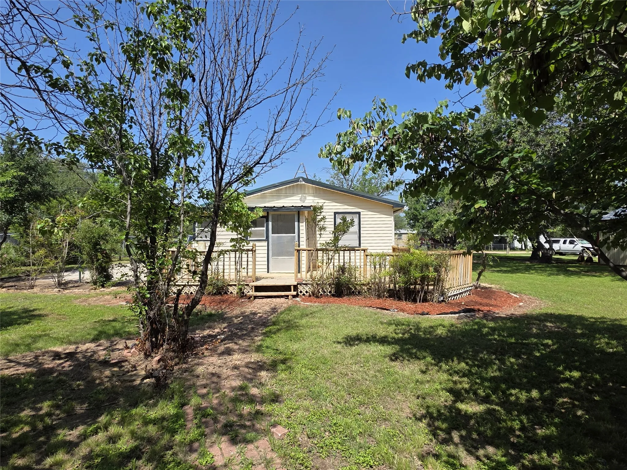 Single Family Residence For Sale in Brown County , 8082 County Road 604, Lake Brownwood, Texas 76801, 3 Bedroom, 2 Bathroom, Garage spaces, 1,152 Sqft, built in 0, mls#21252548, Real Estate Agent in Lake Brownwood, Homes For Sale in Brown county, Homes For Sale in Lake Brownwood, Realtor in Lake Brownwood Texas, Real Estate Brokerage Independent Realty Texas, Luminita Cordes Realtor