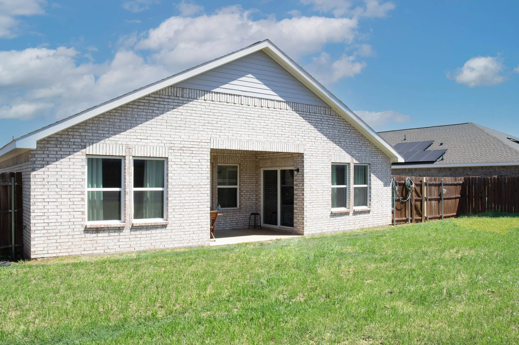 Single Family Residence For Sale in Parker County , 920 Avagail Avenue, Springtown, Texas 76082, 3 Bedroom, 2 Bathroom, 2 Garage spaces, 1,529 Sqft, built in 2021, mls#21252669, Real Estate Agent in Springtown, Homes For Sale in Parker county, Homes For Sale in Springtown, Realtor in Springtown Texas, Real Estate Brokerage Independent Realty Texas, Luminita Cordes Realtor