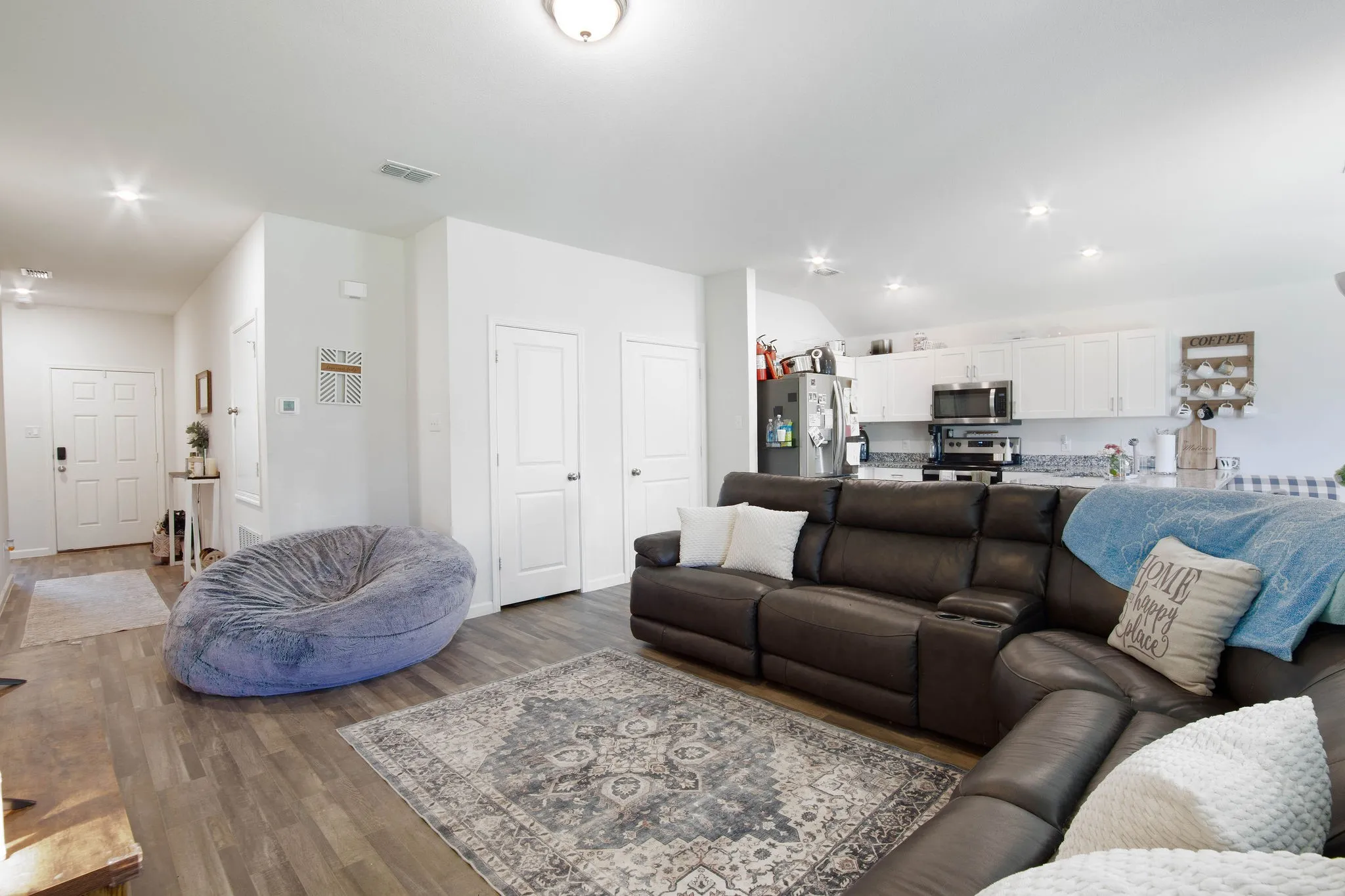 Single Family Residence For Sale in Parker County , 920 Avagail Avenue, Springtown, Texas 76082, 3 Bedroom, 2 Bathroom, 2 Garage spaces, 1,529 Sqft, built in 2021, mls#21252669, Real Estate Agent in Springtown, Homes For Sale in Parker county, Homes For Sale in Springtown, Realtor in Springtown Texas, Real Estate Brokerage Independent Realty Texas, Luminita Cordes Realtor