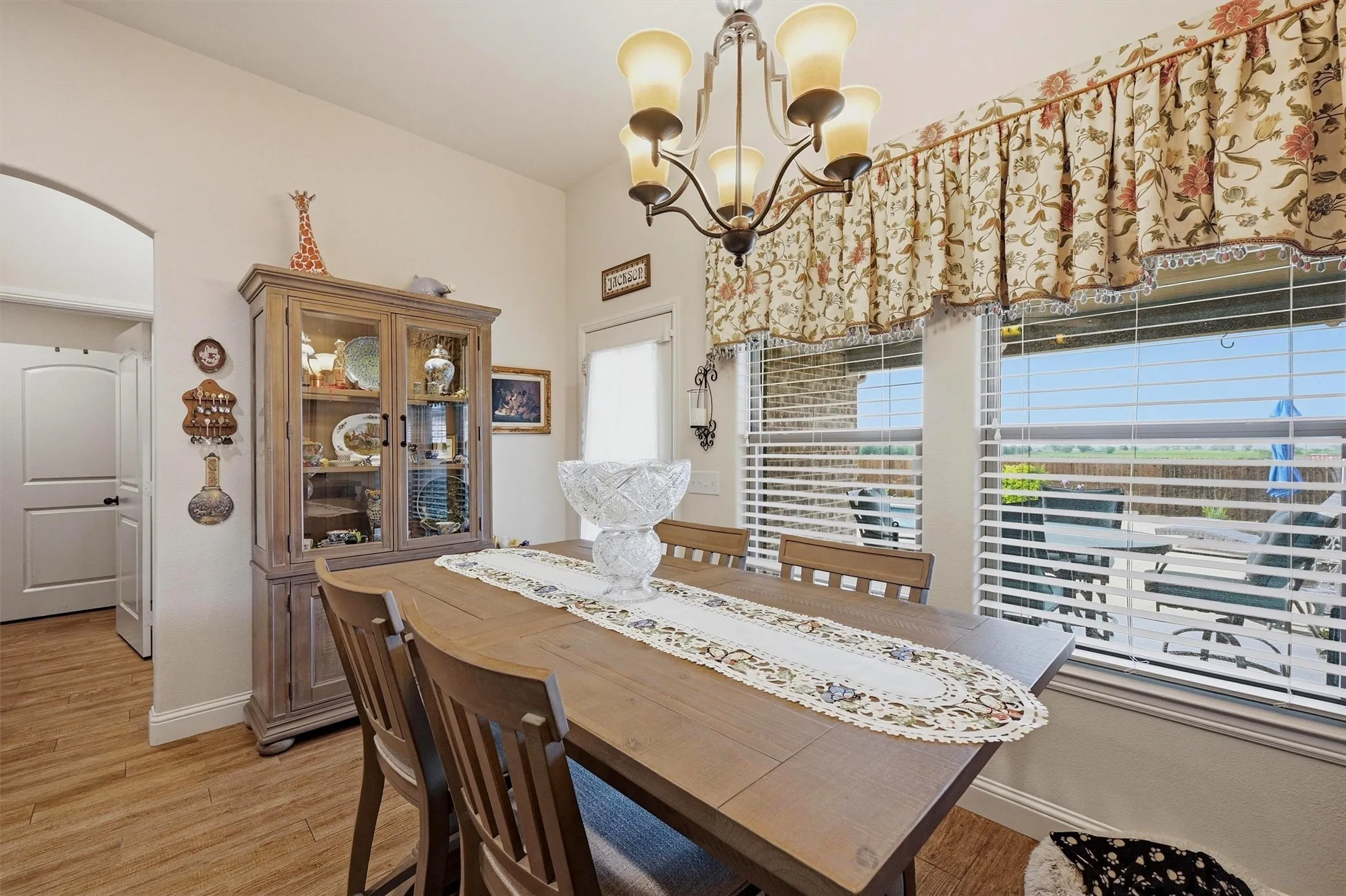 Single Family Residence For Sale in Grayson County , 502 Pathfinder Street, Collinsville, Texas 76233, 3 Bedroom, 2 Bathroom, 2 Garage spaces, 1,592 Sqft, built in 2018, mls#21253631, Real Estate Agent in Collinsville, Homes For Sale in Grayson county, Homes For Sale in Collinsville, Realtor in Collinsville Texas, Real Estate Brokerage Independent Realty Texas, Luminita Cordes Realtor