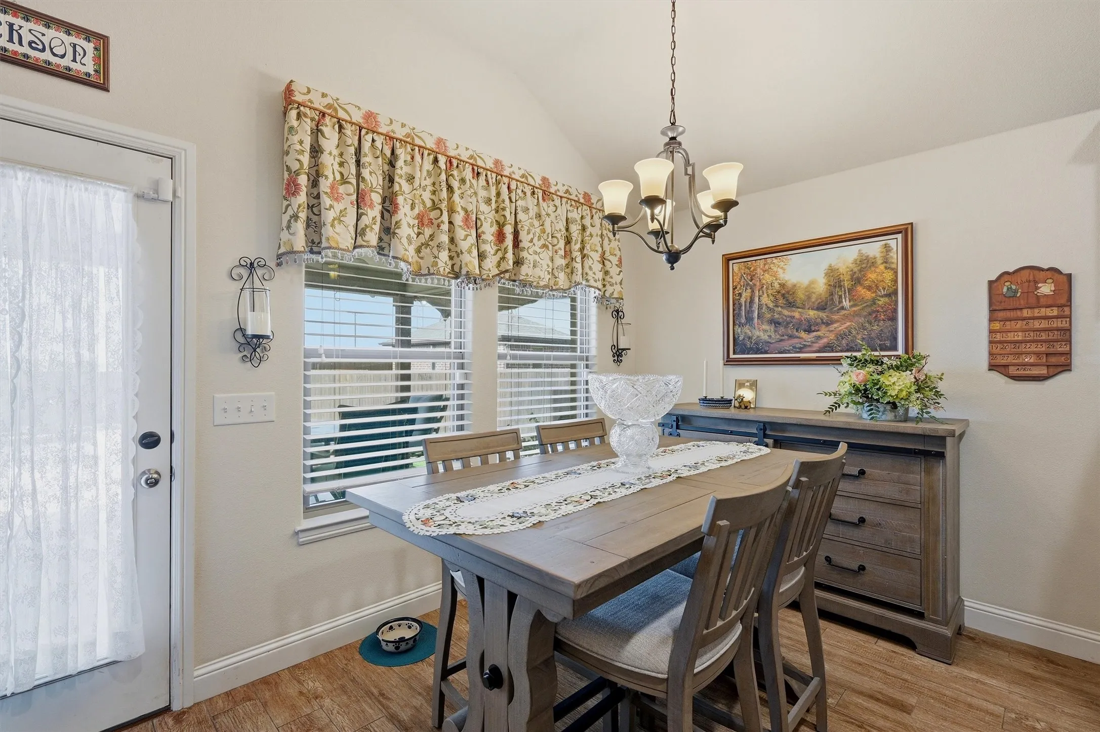 Single Family Residence For Sale in Grayson County , 502 Pathfinder Street, Collinsville, Texas 76233, 3 Bedroom, 2 Bathroom, 2 Garage spaces, 1,592 Sqft, built in 2018, mls#21253631, Real Estate Agent in Collinsville, Homes For Sale in Grayson county, Homes For Sale in Collinsville, Realtor in Collinsville Texas, Real Estate Brokerage Independent Realty Texas, Luminita Cordes Realtor