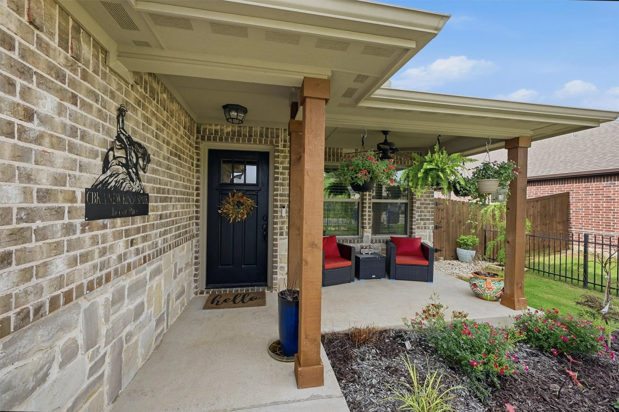 Single Family Residence For Sale in Grayson County , 502 Pathfinder Street, Collinsville, Texas 76233, 3 Bedroom, 2 Bathroom, 2 Garage spaces, 1,592 Sqft, built in 2018, mls#21253631, Real Estate Agent in Collinsville, Homes For Sale in Grayson county, Homes For Sale in Collinsville, Realtor in Collinsville Texas, Real Estate Brokerage Independent Realty Texas, Luminita Cordes Realtor