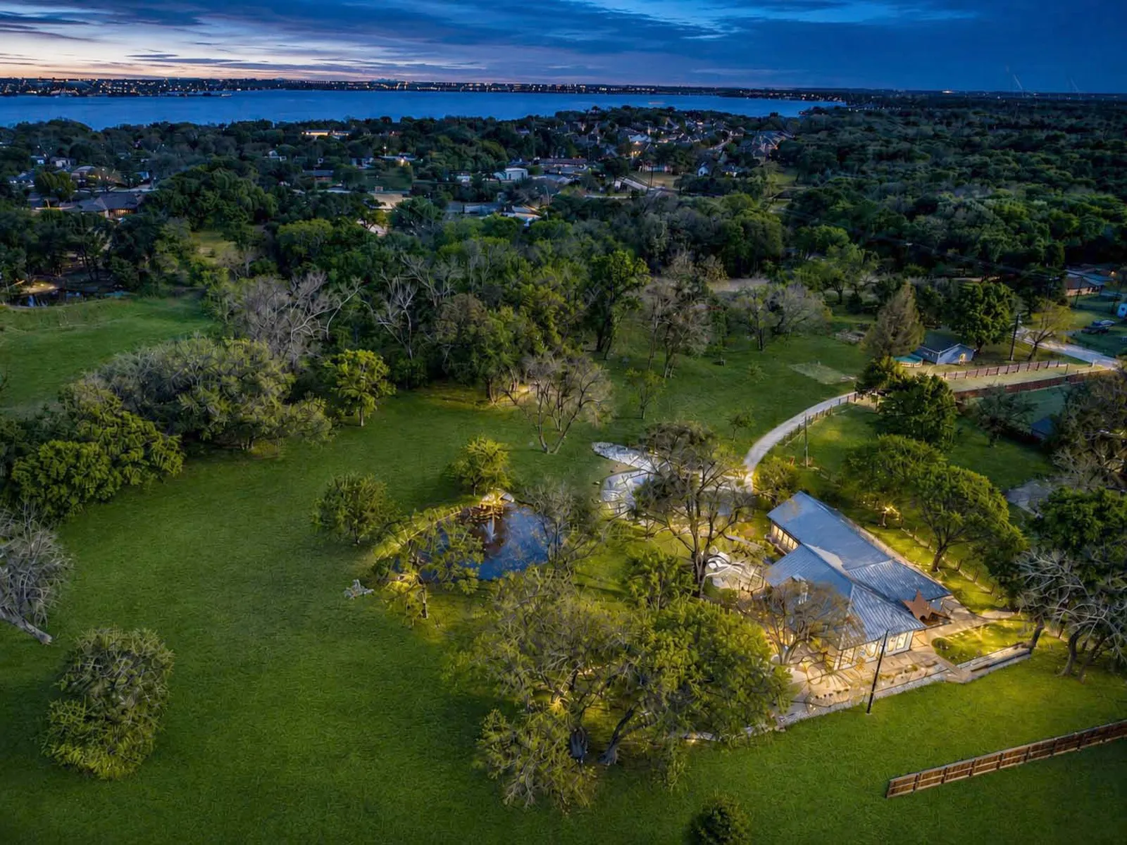 Single Family Residence For Sale in Dallas County , 3485 Stonewall Road, Wylie, Texas 75098, 4 Bedroom, 3 Bathroom, Garage spaces, 2,464 Sqft, built in 1987, mls#21253627, Real Estate Agent in Wylie, Homes For Sale in Dallas county, Homes For Sale in Wylie, Realtor in Wylie Texas, Real Estate Brokerage Independent Realty Texas, Luminita Cordes Realtor