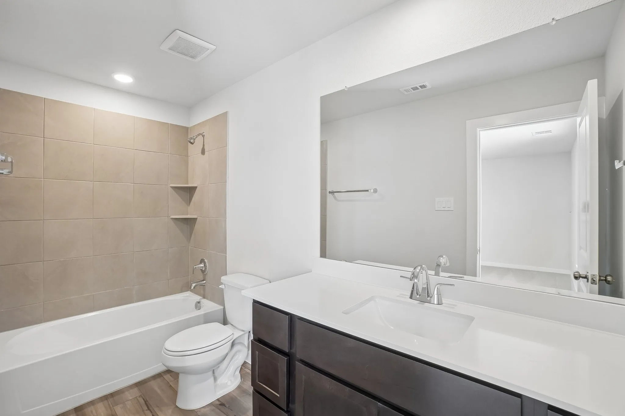 Single Family Residence For Sale in Kaufman County , 716 Vineyard Way, Forney, Texas 75126, 5 Bedroom, 4 Bathroom, 3 Garage spaces, 3,036 Sqft, built in 2026, New Construction - Incomplete, mls#21253646, Real Estate Agent in Forney, Homes For Sale in Kaufman county, Homes For Sale in Forney, Realtor in Forney Texas, Real Estate Brokerage Independent Realty Texas, Luminita Cordes Realtor