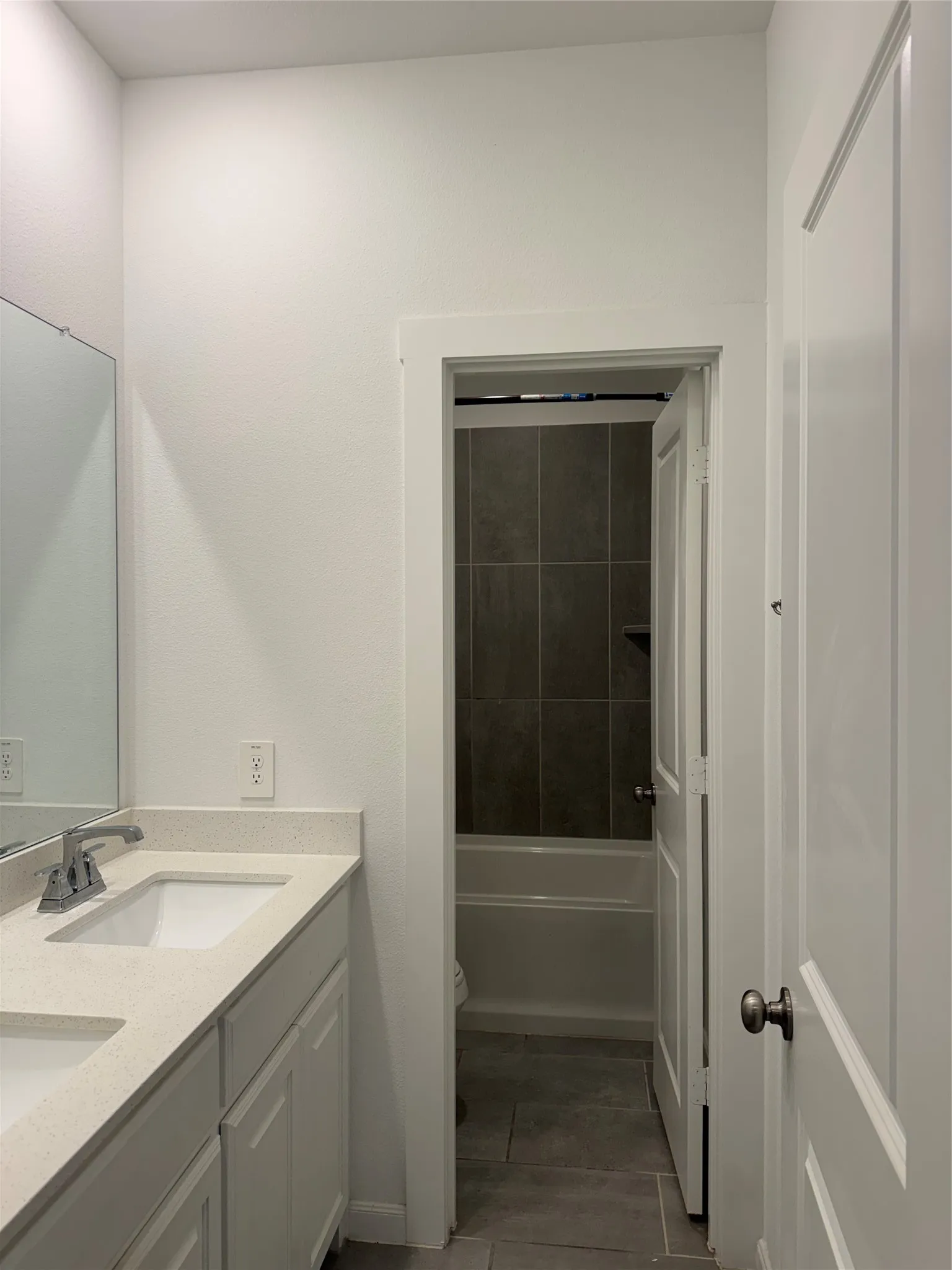 Single Family Residence For Sale in Denton County , 2161 Bonnell Street, Carrollton, Texas 75010, 3 Bedroom, 3 Bathroom, 2 Garage spaces, 2,430 Sqft, built in 2021, mls#21237308, Real Estate Agent in Carrollton, Homes For Sale in Denton county, Homes For Sale in Carrollton, Realtor in Carrollton Texas, Real Estate Brokerage Independent Realty Texas, Luminita Cordes Realtor