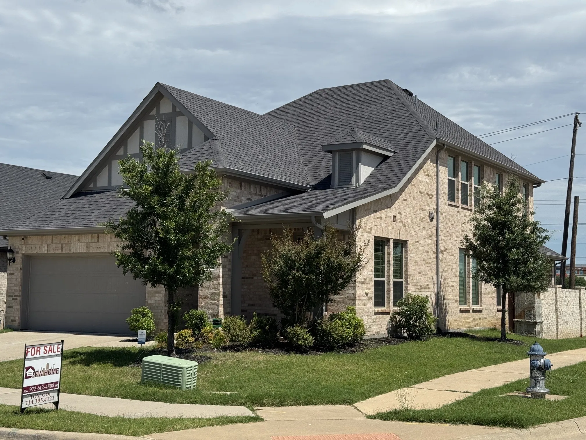Single Family Residence For Sale in Denton County , 2161 Bonnell Street, Carrollton, Texas 75010, 3 Bedroom, 3 Bathroom, 2 Garage spaces, 2,430 Sqft, built in 2021, mls#21237308, Real Estate Agent in Carrollton, Homes For Sale in Denton county, Homes For Sale in Carrollton, Realtor in Carrollton Texas, Real Estate Brokerage Independent Realty Texas, Luminita Cordes Realtor