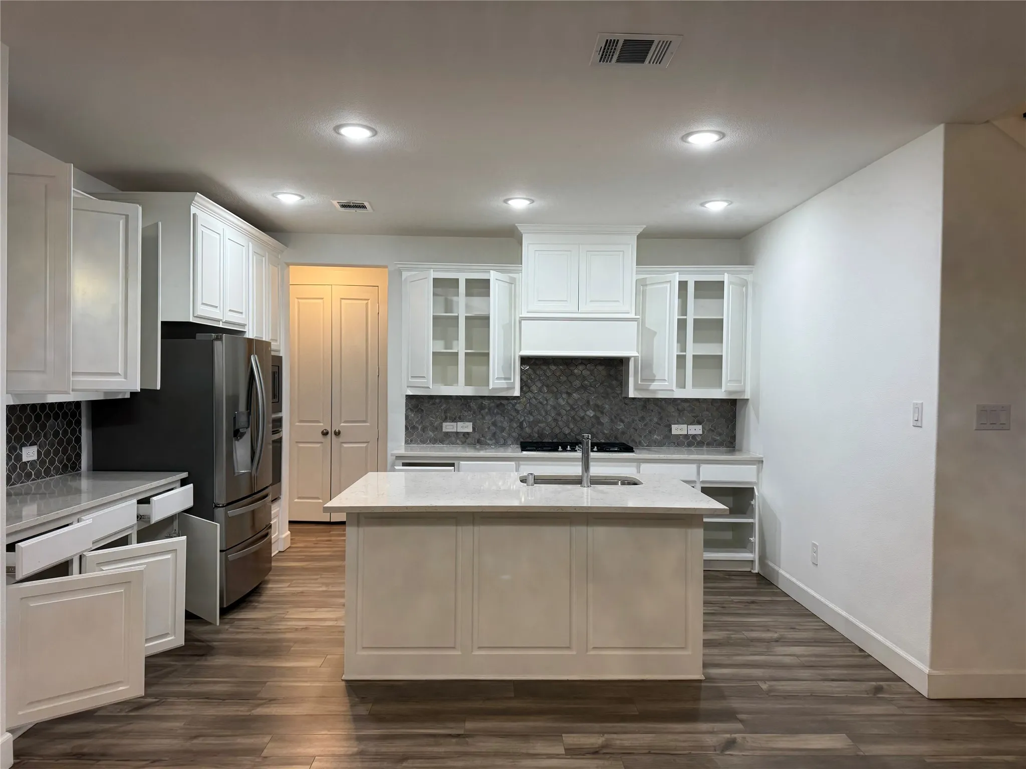 Single Family Residence For Sale in Denton County , 2161 Bonnell Street, Carrollton, Texas 75010, 3 Bedroom, 3 Bathroom, 2 Garage spaces, 2,430 Sqft, built in 2021, mls#21237308, Real Estate Agent in Carrollton, Homes For Sale in Denton county, Homes For Sale in Carrollton, Realtor in Carrollton Texas, Real Estate Brokerage Independent Realty Texas, Luminita Cordes Realtor