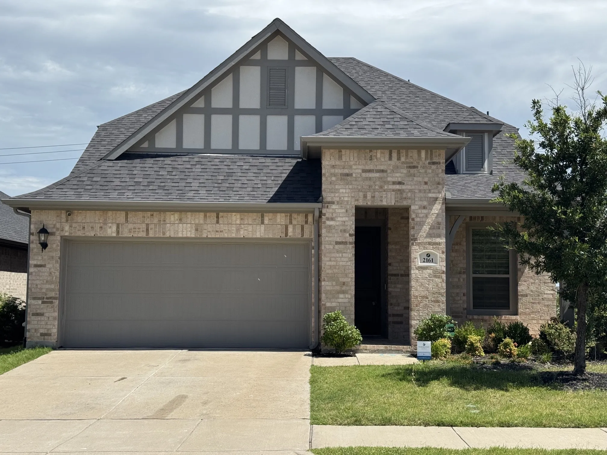 Single Family Residence For Sale in Denton County , 2161 Bonnell Street, Carrollton, Texas 75010, 3 Bedroom, 3 Bathroom, 2 Garage spaces, 2,430 Sqft, built in 2021, mls#21237308, Real Estate Agent in Carrollton, Homes For Sale in Denton county, Homes For Sale in Carrollton, Realtor in Carrollton Texas, Real Estate Brokerage Independent Realty Texas, Luminita Cordes Realtor