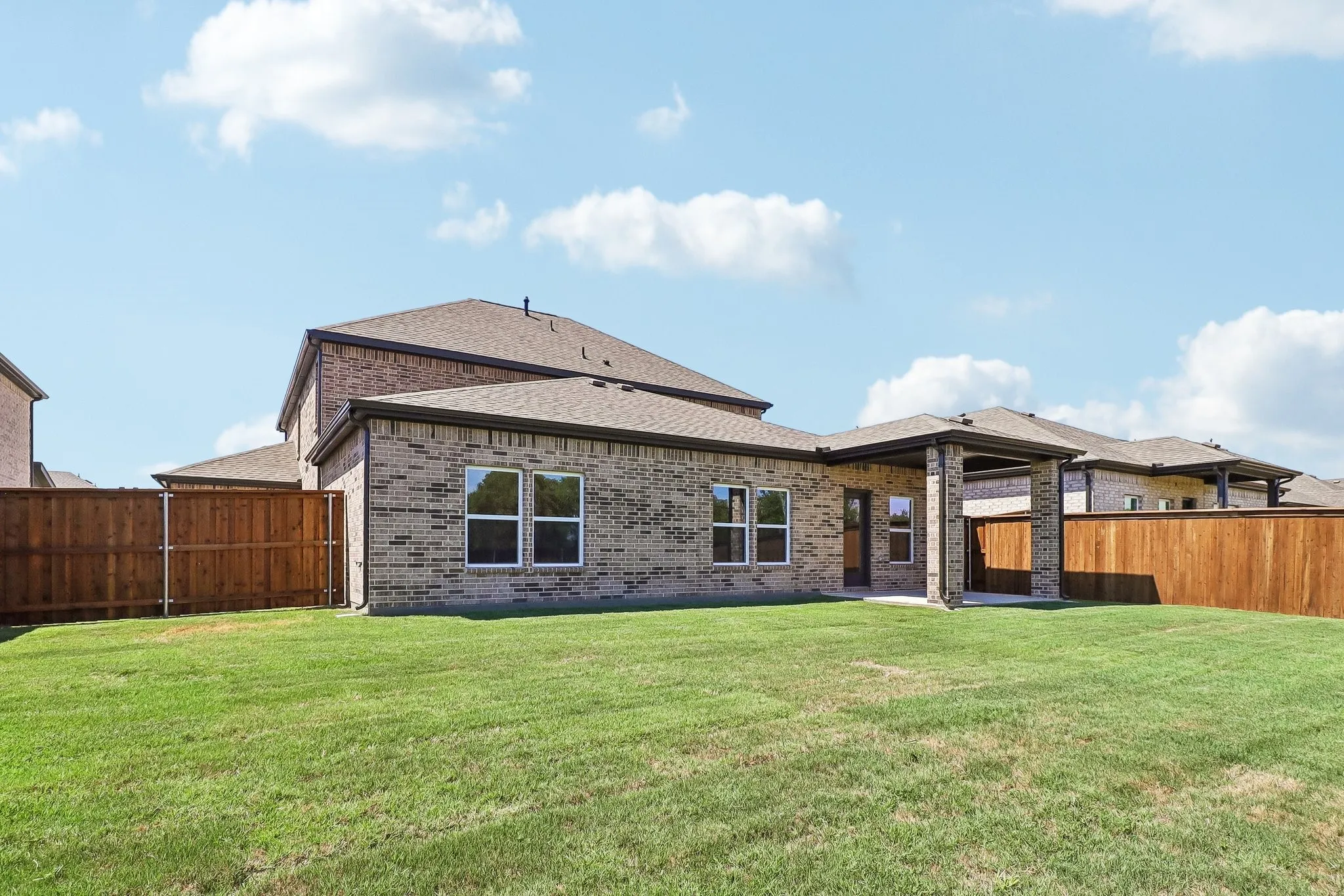 Single Family Residence For Sale in Kaufman County , 721 Vineyard Way, Forney, Texas 75126, 5 Bedroom, 4 Bathroom, 3 Garage spaces, 3,036 Sqft, built in 2026, New Construction - Incomplete, mls#21253665, Real Estate Agent in Forney, Homes For Sale in Kaufman county, Homes For Sale in Forney, Realtor in Forney Texas, Real Estate Brokerage Independent Realty Texas, Luminita Cordes Realtor