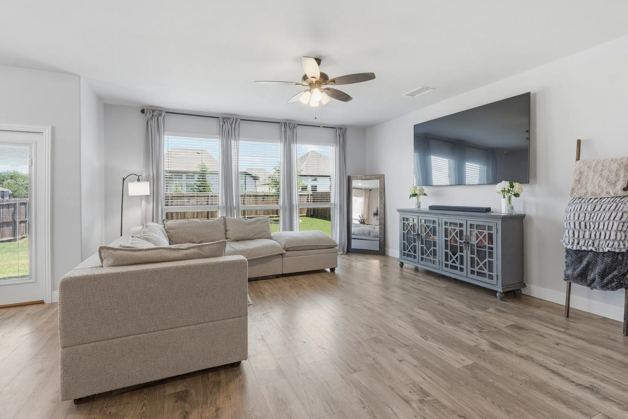 Single Family Residence For Sale in Collin County , 1316 Tree Shadow Lane, Anna, Texas 75409, 4 Bedroom, 3 Bathroom, 2 Garage spaces, 3,014 Sqft, built in 2022, mls#21253542, Real Estate Agent in Anna, Homes For Sale in Collin county, Homes For Sale in Anna, Realtor in Anna Texas, Real Estate Brokerage Independent Realty Texas, Luminita Cordes Realtor