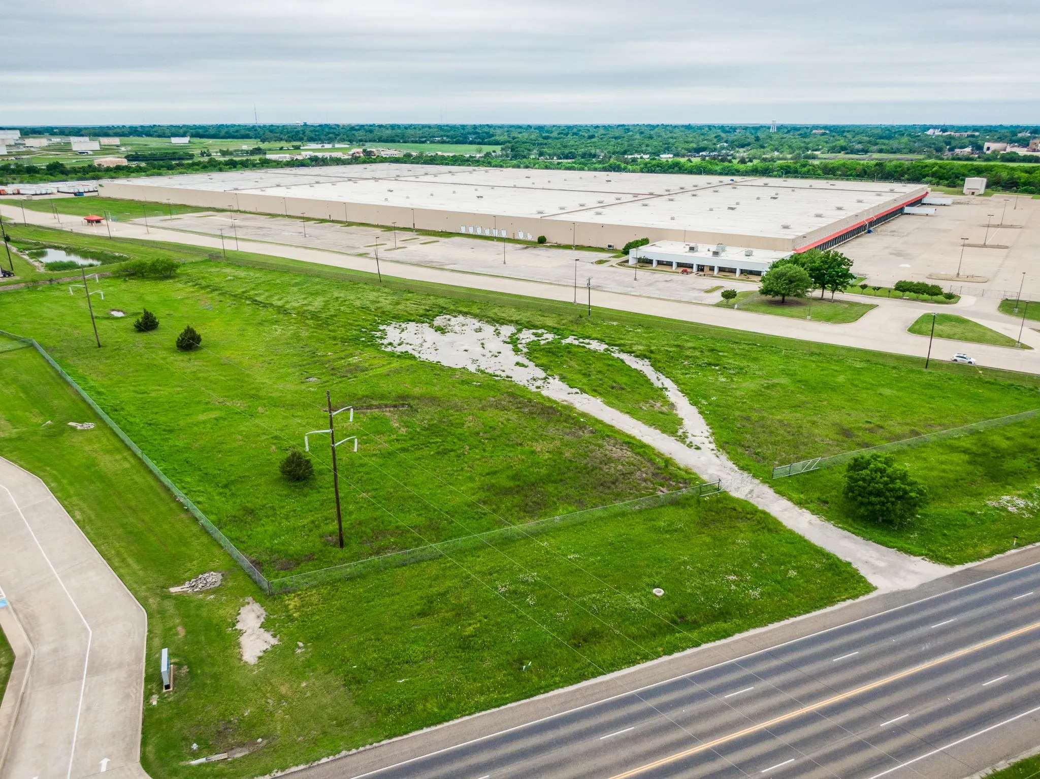 Unimproved Land For Sale in Navarro County , 2300 S Business Hwy 45, Corsicana, Texas 75110, 0, 0, Garage spaces, 0 Sqft, built in 0, Price $680,000, mls#21253669, Real Estate Agent in Corsicana, Homes For Sale in Navarro county, Homes For Sale in Corsicana, Realtor in Corsicana Texas, Real Estate Brokerage Independent Realty Texas, Luminita Cordes Realtor