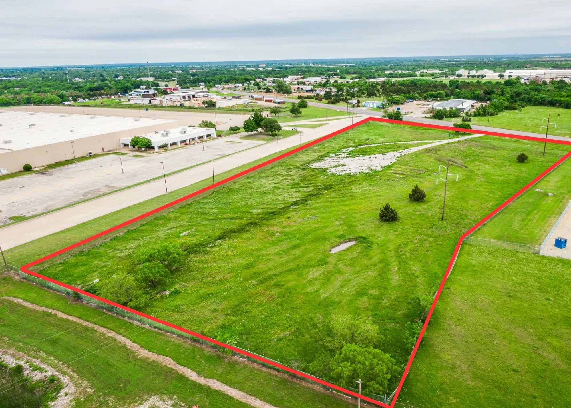 Unimproved Land For Sale in Navarro County , 2300 S Business Hwy 45, Corsicana, Texas 75110, 0, 0, Garage spaces, 0 Sqft, built in 0, Price $680,000, mls#21253669, Real Estate Agent in Corsicana, Homes For Sale in Navarro county, Homes For Sale in Corsicana, Realtor in Corsicana Texas, Real Estate Brokerage Independent Realty Texas, Luminita Cordes Realtor