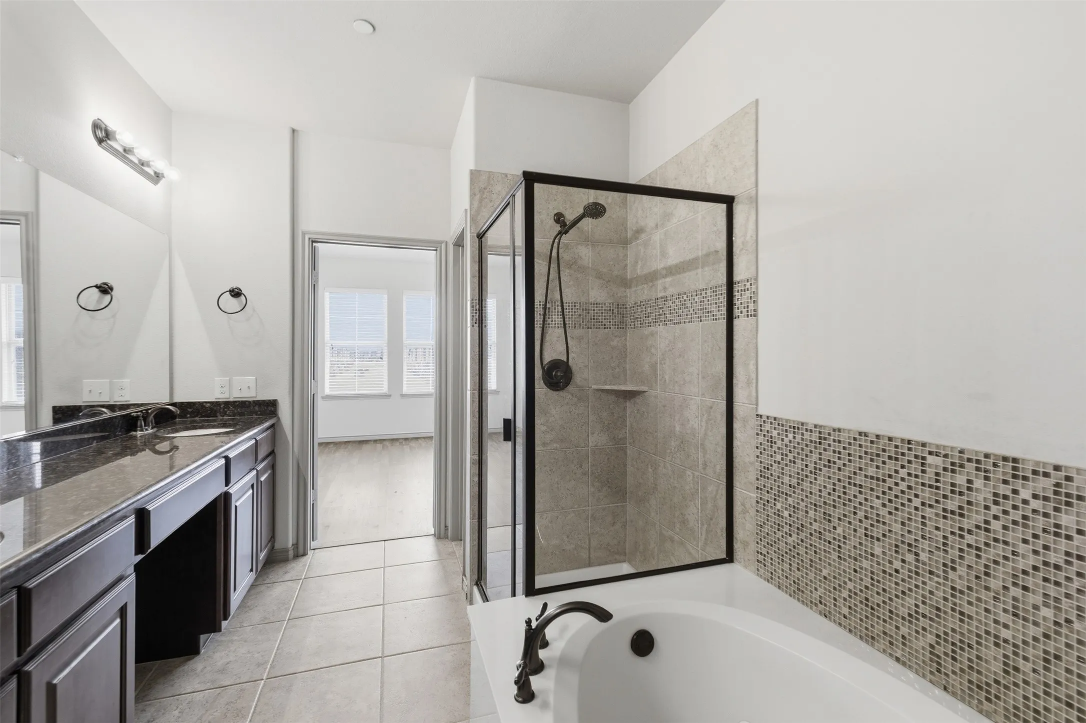 Townhouse For Sale in Denton County , 1432 Arapaho Drive, Carrollton, Texas 75010, 3 Bedroom, 3 Bathroom, 2 Garage spaces, 2,143 Sqft, built in 2013, Preowned, mls#21250332, Real Estate Agent in Carrollton, Homes For Sale in Denton county, Homes For Sale in Carrollton, Realtor in Carrollton Texas, Real Estate Brokerage Independent Realty Texas, Luminita Cordes Realtor
