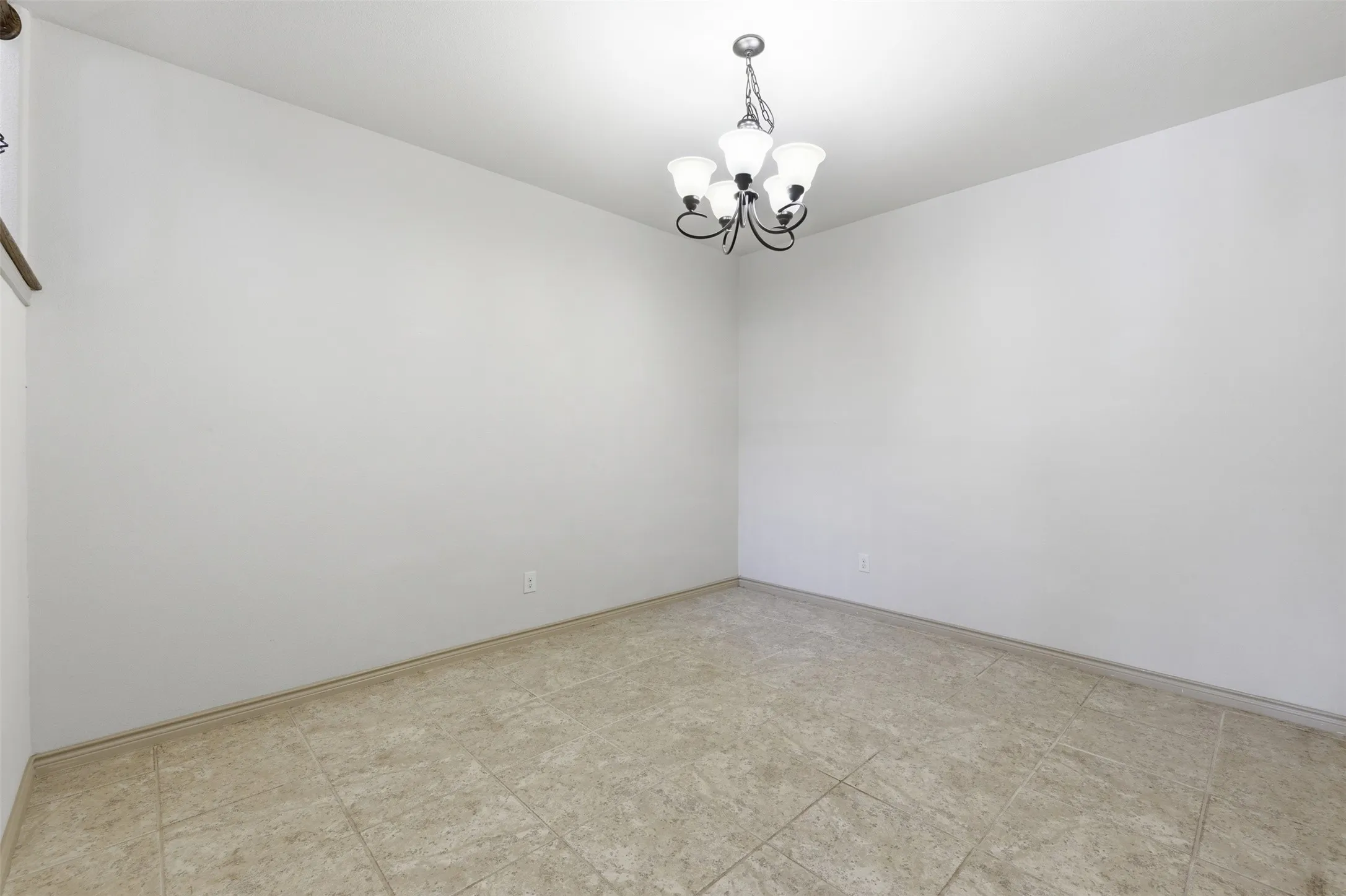 Townhouse For Sale in Denton County , 1432 Arapaho Drive, Carrollton, Texas 75010, 3 Bedroom, 3 Bathroom, 2 Garage spaces, 2,143 Sqft, built in 2013, Preowned, mls#21250332, Real Estate Agent in Carrollton, Homes For Sale in Denton county, Homes For Sale in Carrollton, Realtor in Carrollton Texas, Real Estate Brokerage Independent Realty Texas, Luminita Cordes Realtor