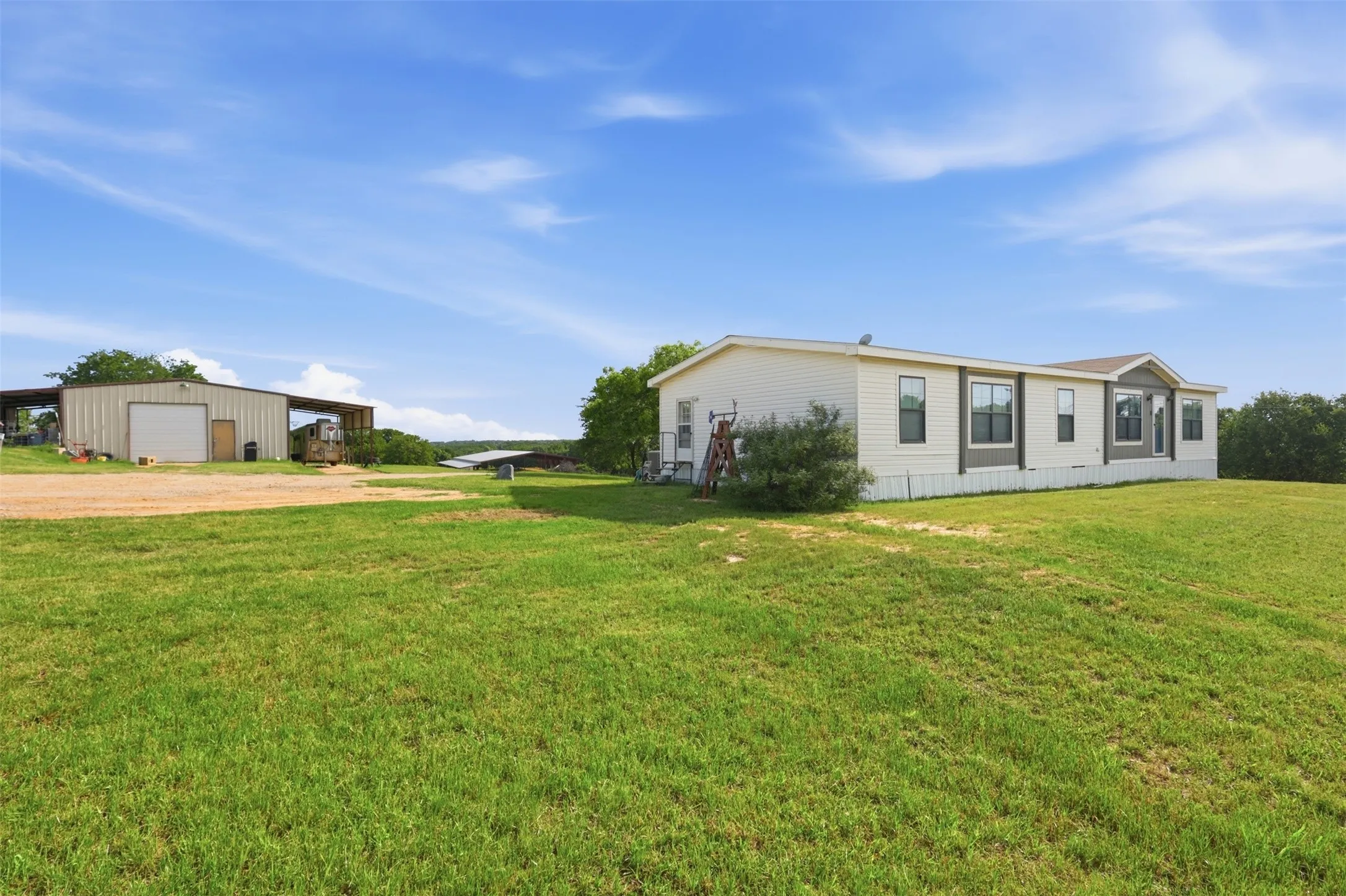 Farm For Sale in Wise County , 3166 Fm 2048, Boyd, Texas 76023, 4 Bedrooms, 2 Bathrooms, Garage spaces, 1,798 Sqft, built in 2018, Price $1,650,000, mls#21253683, Real Estate Agent in Boyd, Homes For Sale in Wise county, Homes For Sale in Boyd, Realtor in Boyd Texas, Real Estate Brokerage Independent Realty Texas, Luminita Cordes Realtor