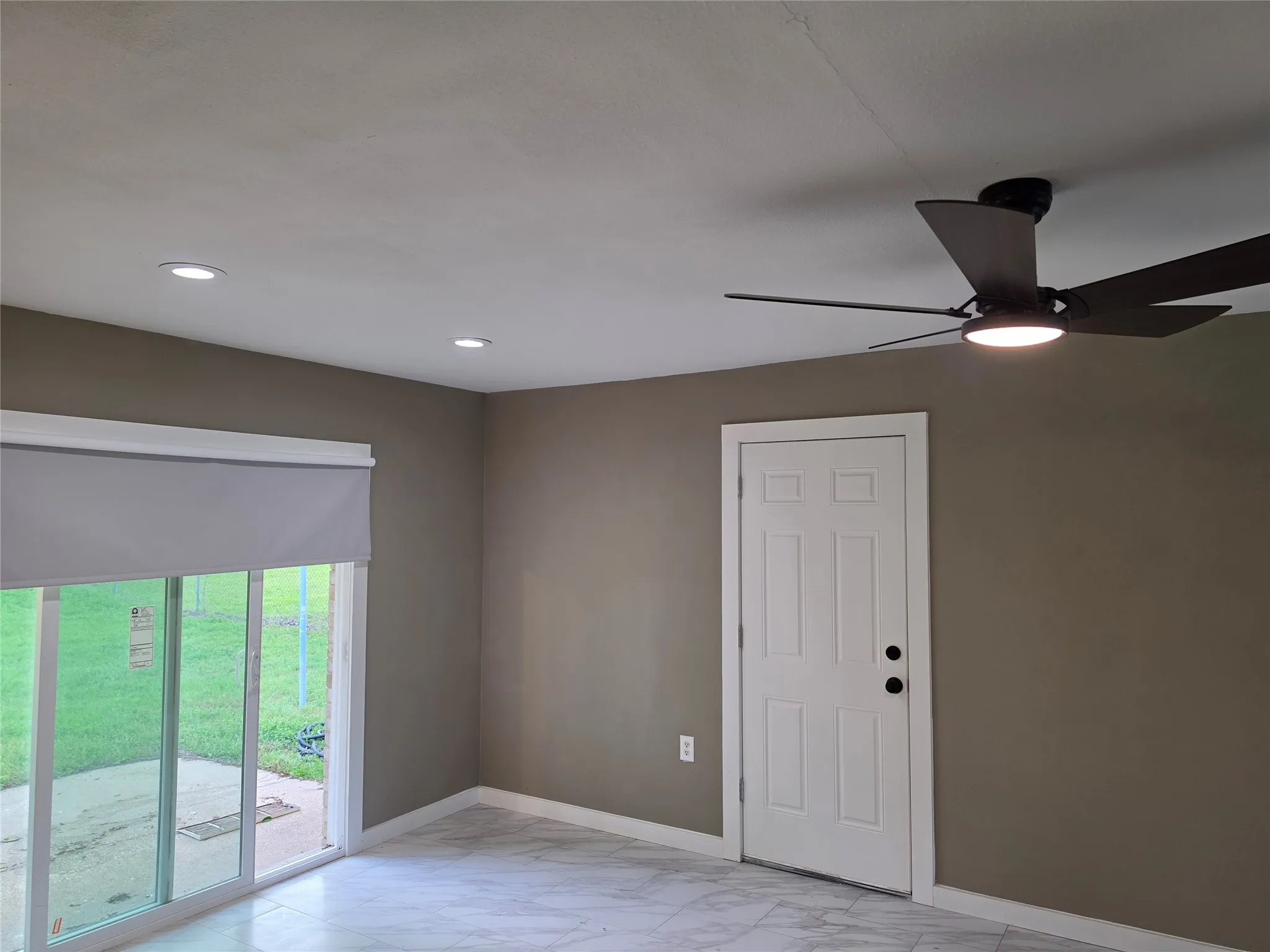 Single Family Residence For Sale in Dallas County , 6227 Bowling Brook Drive, Dallas, Texas 75241, 3 Bedroom, 2 Bathroom, 1 Garage spaces, 1,008 Sqft, built in 1970, mls#21233401, Real Estate Agent in Dallas, Homes For Sale in Dallas county, Homes For Sale in Dallas, Realtor in Dallas Texas, Real Estate Brokerage Independent Realty Texas, Luminita Cordes Realtor