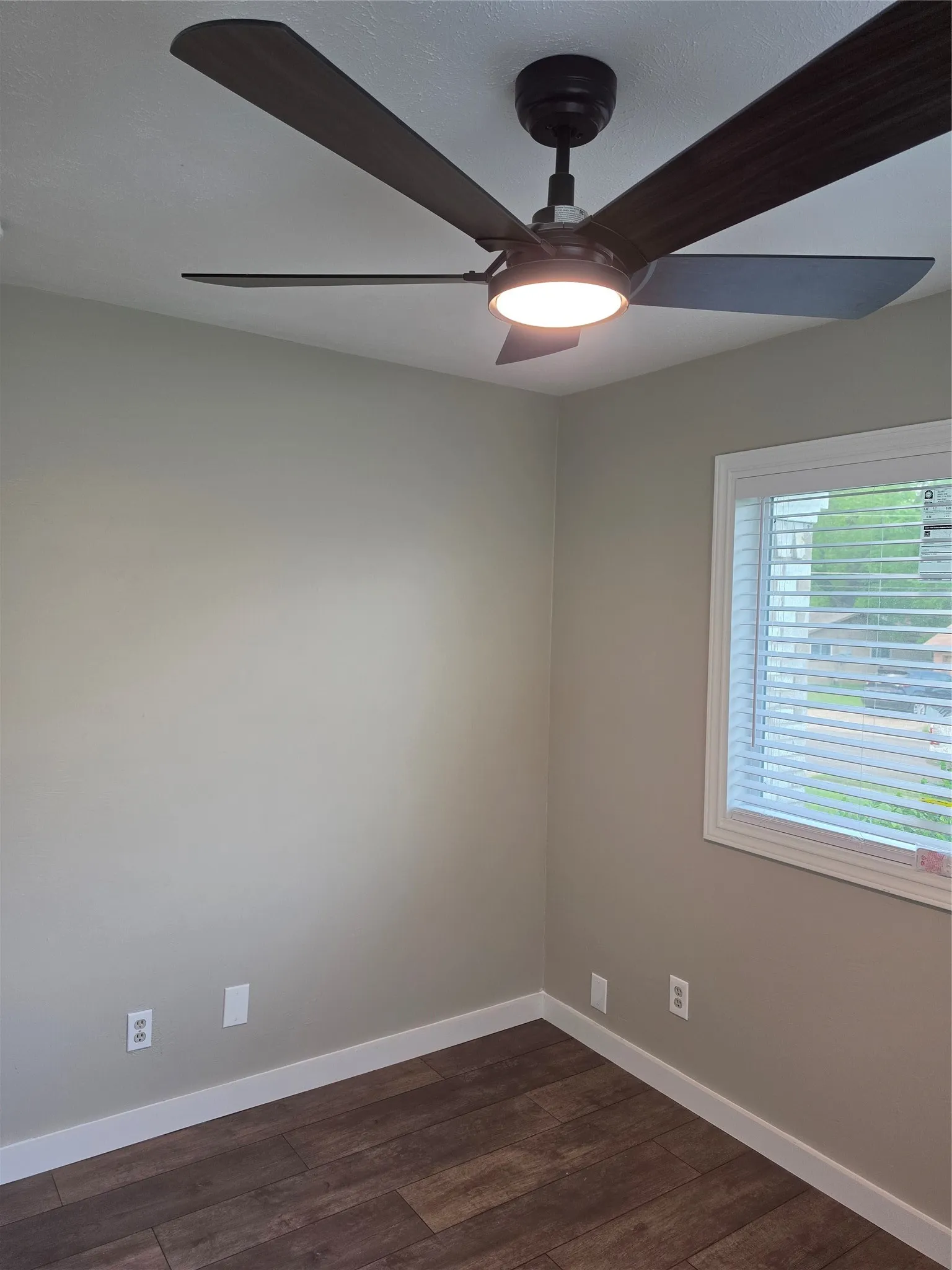 Single Family Residence For Sale in Dallas County , 6227 Bowling Brook Drive, Dallas, Texas 75241, 3 Bedroom, 2 Bathroom, 1 Garage spaces, 1,008 Sqft, built in 1970, mls#21233401, Real Estate Agent in Dallas, Homes For Sale in Dallas county, Homes For Sale in Dallas, Realtor in Dallas Texas, Real Estate Brokerage Independent Realty Texas, Luminita Cordes Realtor