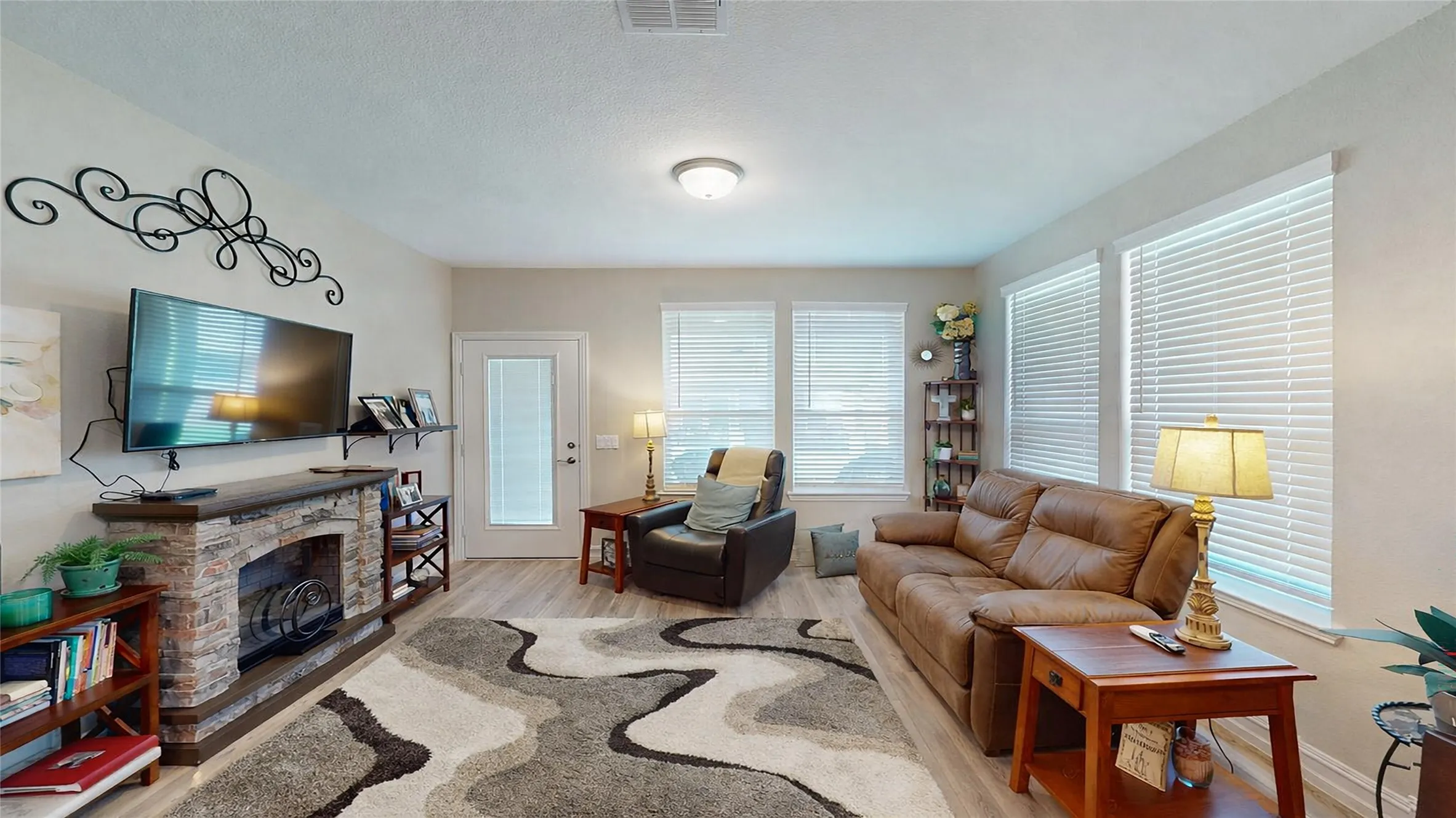 Single Family Residence For Sale in Collin County , 421 Habitat Trail, Mc Kinney, Texas 75071, 3 Bedrooms, 2 Bathrooms, 2 Garage spaces, 2,270 Sqft, built in 2023, Preowned, Price $549,000, mls#21253654, Real Estate Agent in Mc Kinney, Homes For Sale in Collin county, Homes For Sale in Mc Kinney, Realtor in Mc Kinney Texas, Real Estate Brokerage Independent Realty Texas, Luminita Cordes Realtor
