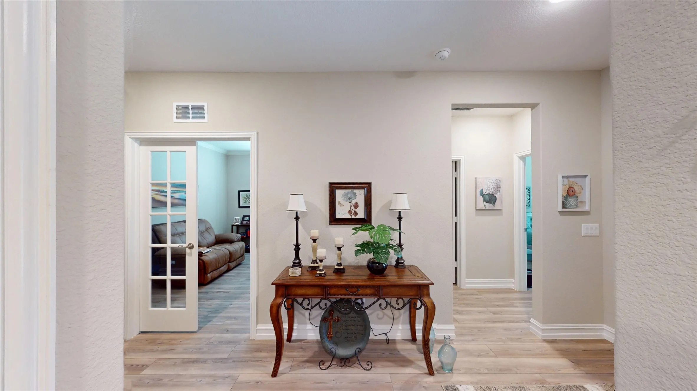 Single Family Residence For Sale in Collin County , 421 Habitat Trail, Mc Kinney, Texas 75071, 3 Bedrooms, 2 Bathrooms, 2 Garage spaces, 2,270 Sqft, built in 2023, Preowned, Price $549,000, mls#21253654, Real Estate Agent in Mc Kinney, Homes For Sale in Collin county, Homes For Sale in Mc Kinney, Realtor in Mc Kinney Texas, Real Estate Brokerage Independent Realty Texas, Luminita Cordes Realtor
