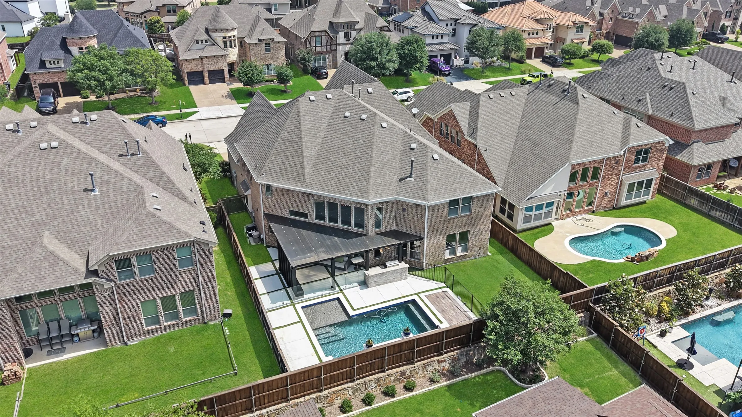 Single Family Residence For Sale in Denton County , 2117 Hidalgo Lane, Frisco, Texas 75034, 5 Bedroom, 4 Bathroom, 2 Garage spaces, 4,917 Sqft, built in 2016, mls#21253694, Real Estate Agent in Frisco, Homes For Sale in Denton county, Homes For Sale in Frisco, Realtor in Frisco Texas, Real Estate Brokerage Independent Realty Texas, Luminita Cordes Realtor