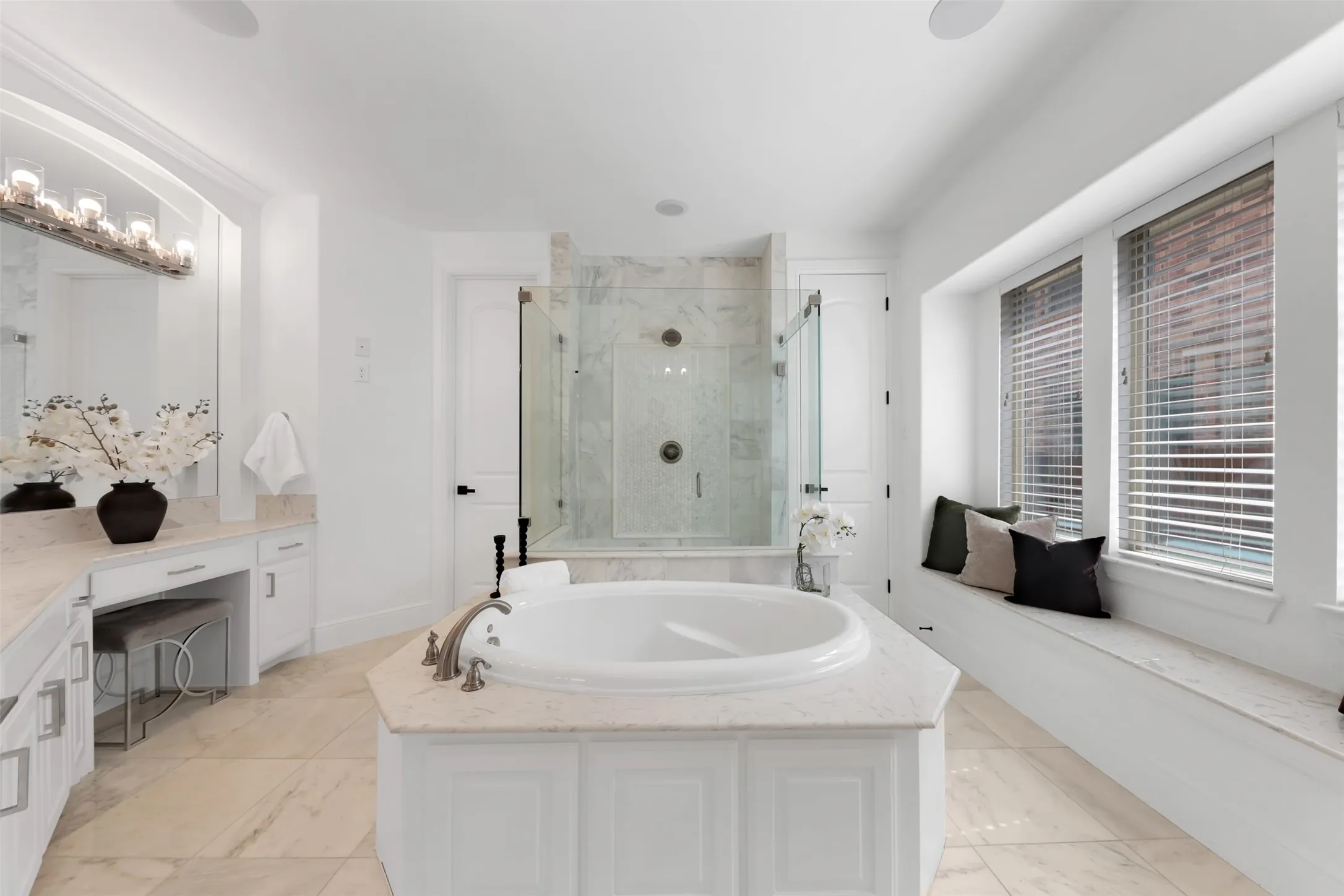 Single Family Residence For Sale in Denton County , 2117 Hidalgo Lane, Frisco, Texas 75034, 5 Bedroom, 4 Bathroom, 2 Garage spaces, 4,917 Sqft, built in 2016, mls#21253694, Real Estate Agent in Frisco, Homes For Sale in Denton county, Homes For Sale in Frisco, Realtor in Frisco Texas, Real Estate Brokerage Independent Realty Texas, Luminita Cordes Realtor