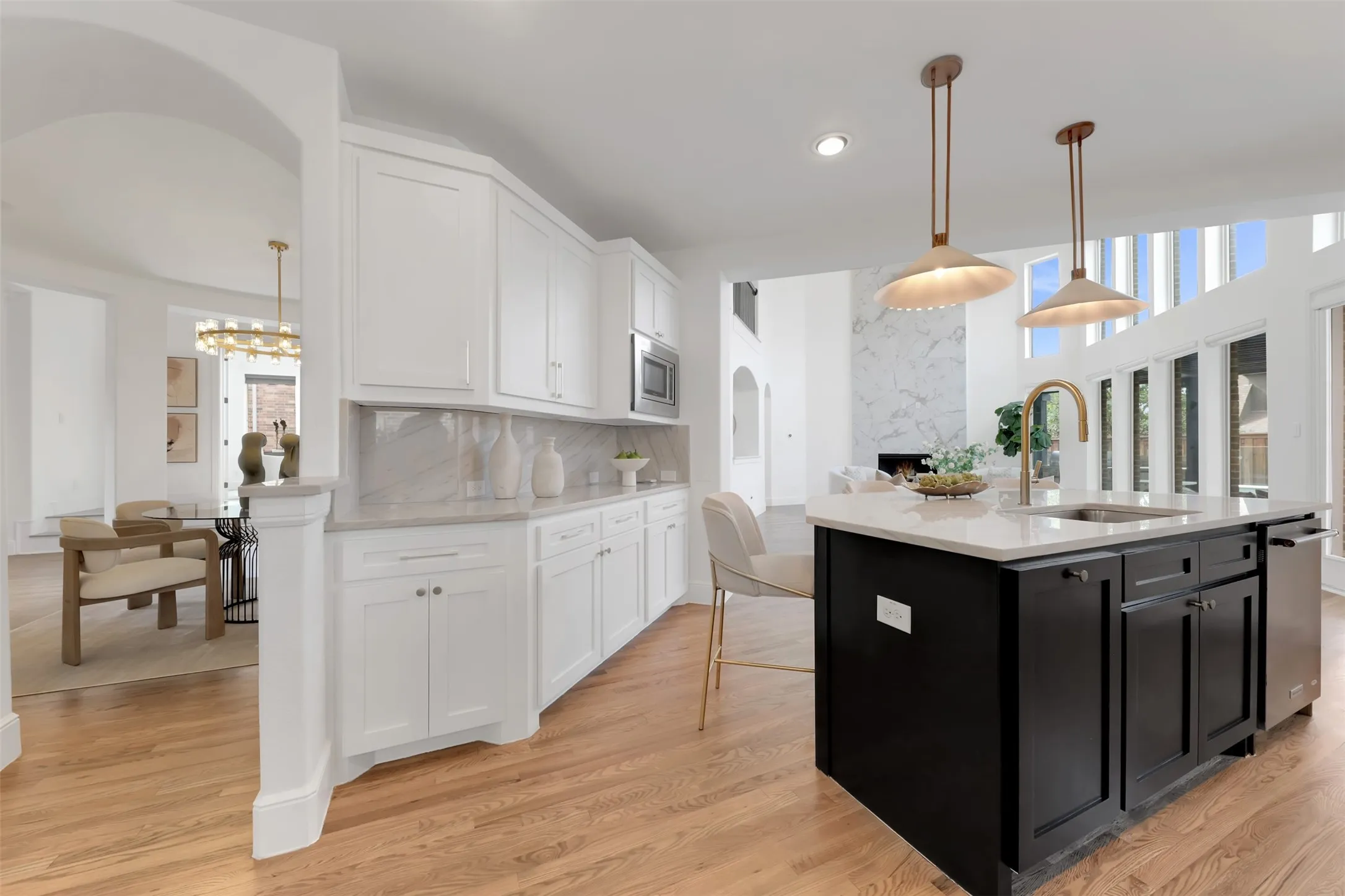 Single Family Residence For Sale in Denton County , 2117 Hidalgo Lane, Frisco, Texas 75034, 5 Bedroom, 4 Bathroom, 2 Garage spaces, 4,917 Sqft, built in 2016, mls#21253694, Real Estate Agent in Frisco, Homes For Sale in Denton county, Homes For Sale in Frisco, Realtor in Frisco Texas, Real Estate Brokerage Independent Realty Texas, Luminita Cordes Realtor